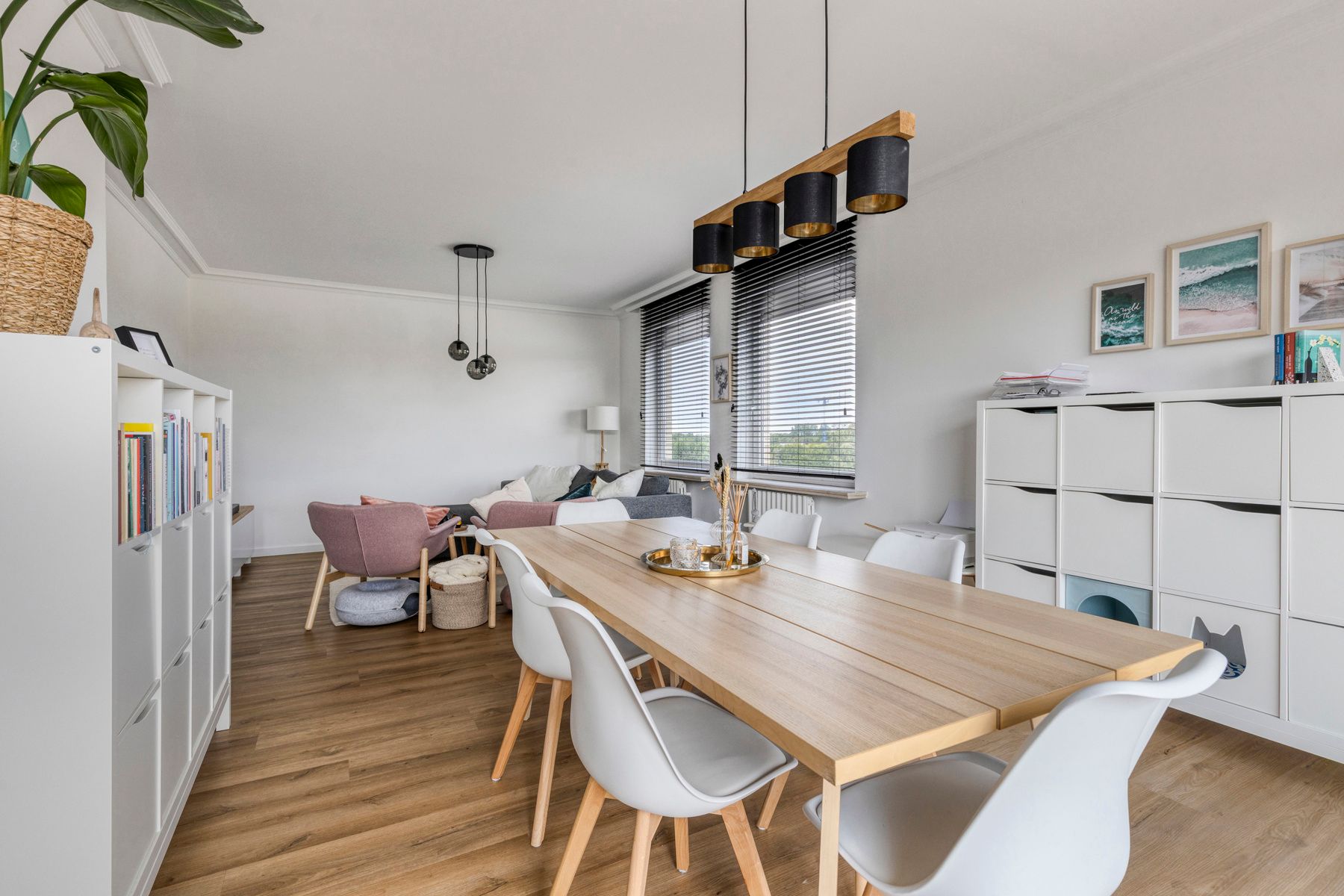 Centraal gelegen gerenoveerd appartement | Station Brugge foto 10