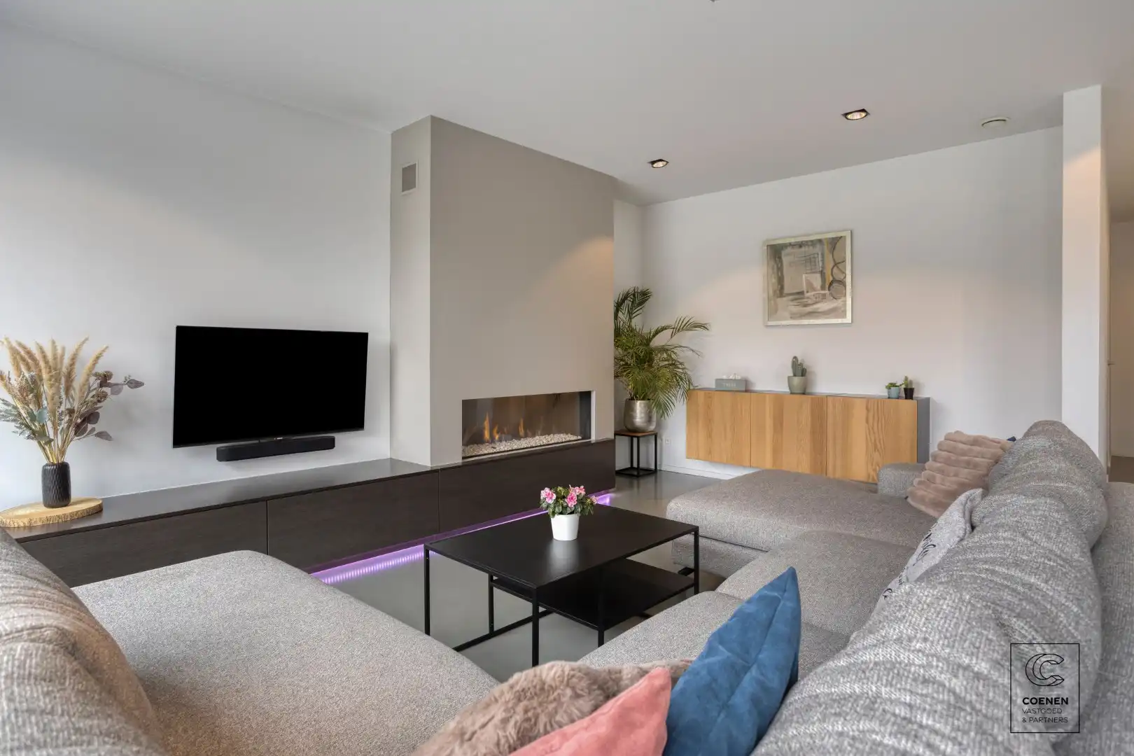 Prachtige woning (2013) van 256 m² met 4 slaapkamers in een doodlopende straat te Grobbendonk! foto 7