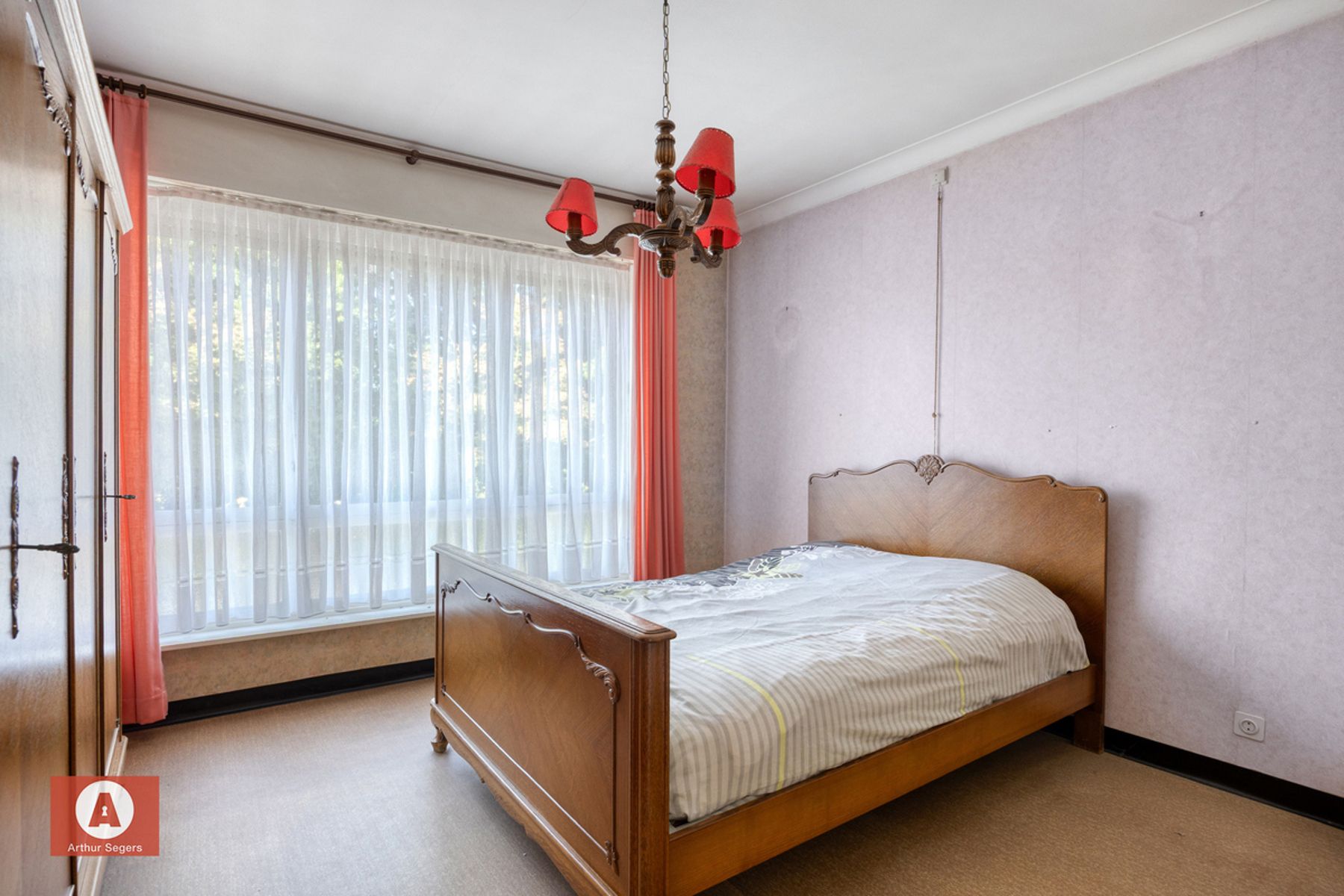 IN OPTIE - Te renoveren gezinswoning op een perceel van 3a 37ca. foto 18