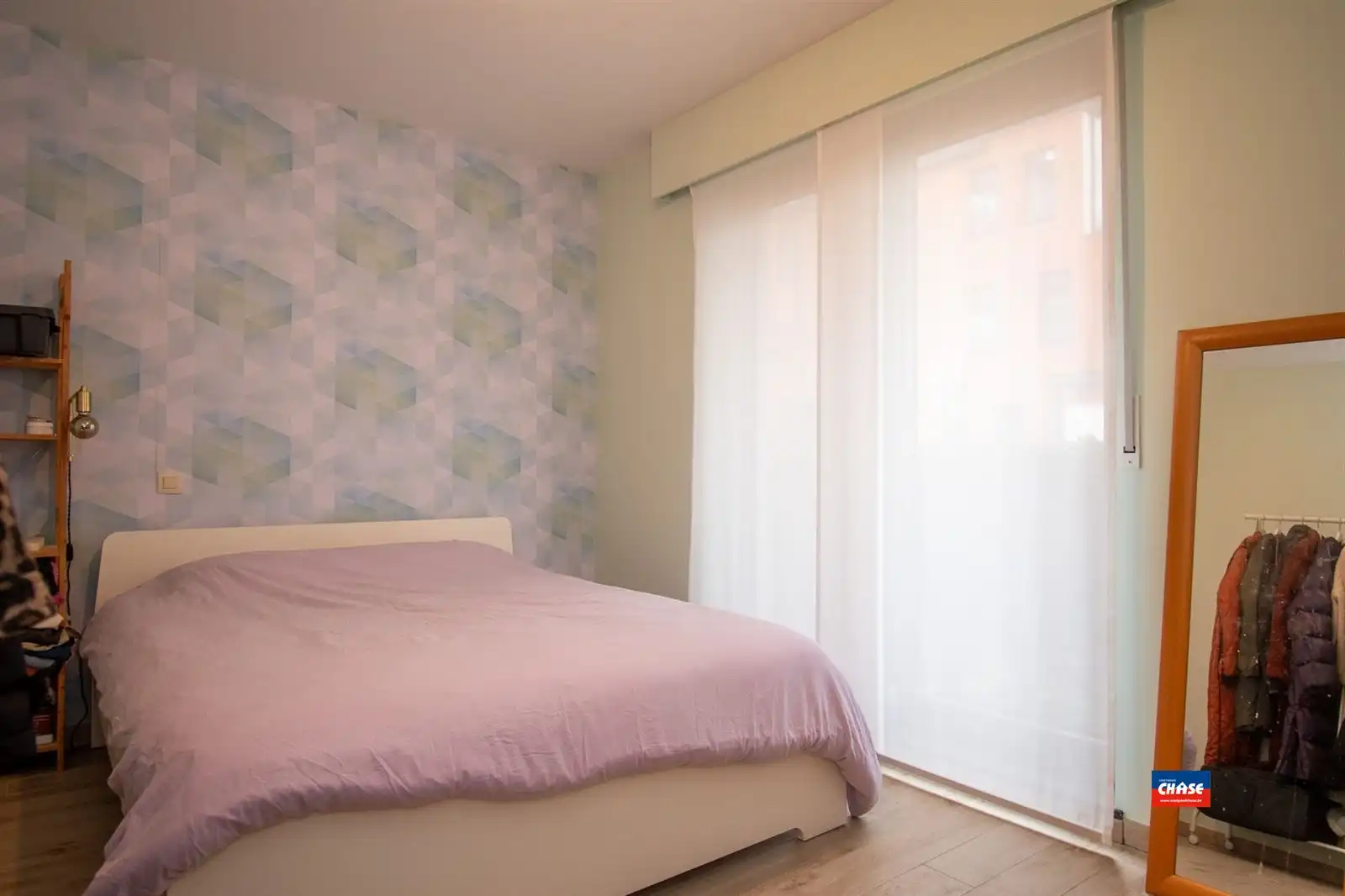 Recent appartement met 2 slaapkamers, tuin + P foto 11