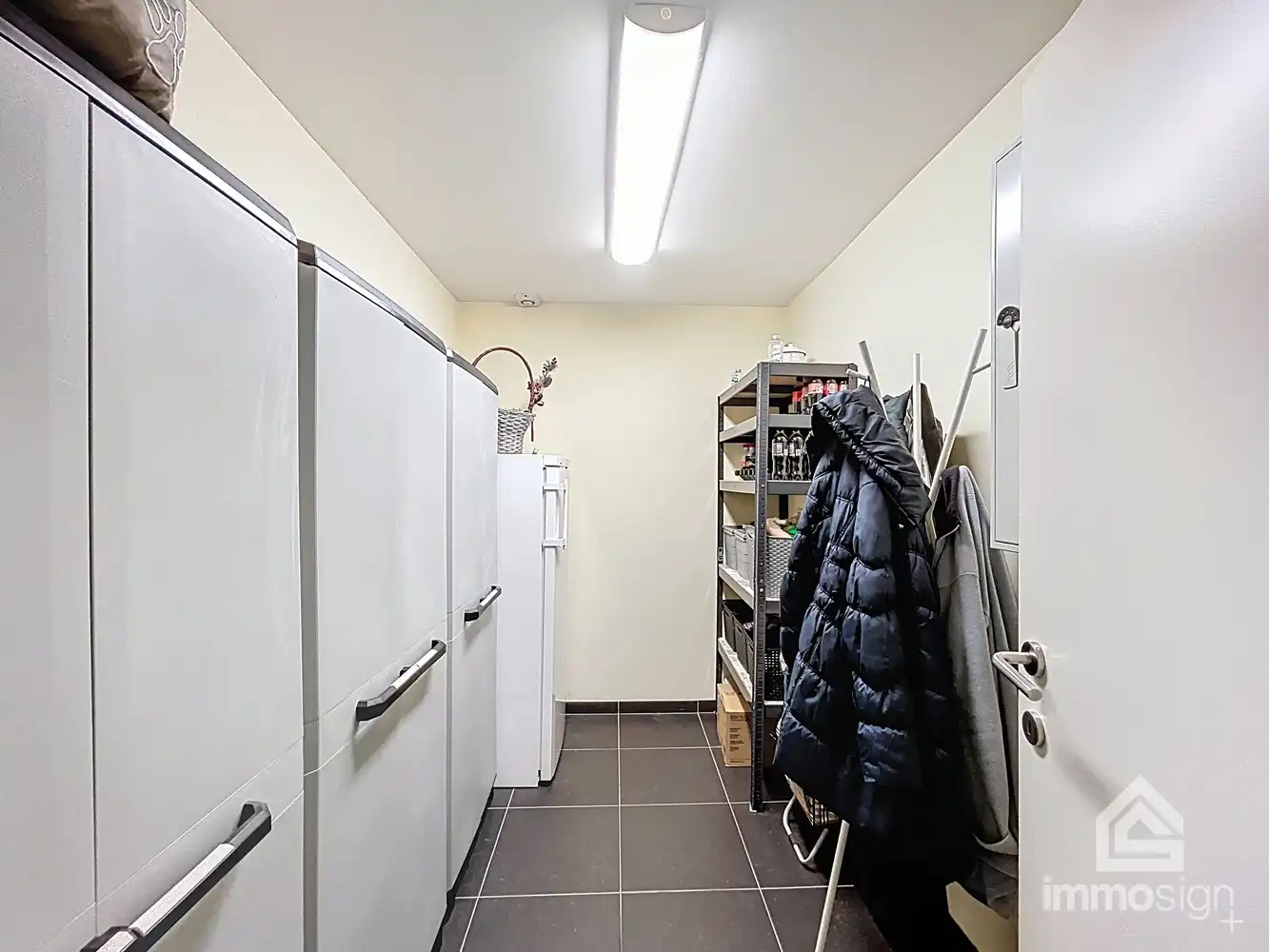 Instapklaar gelijkvloers appartement met buitenruimte, carport en 2 slaapkamer te Peer centrum foto 21