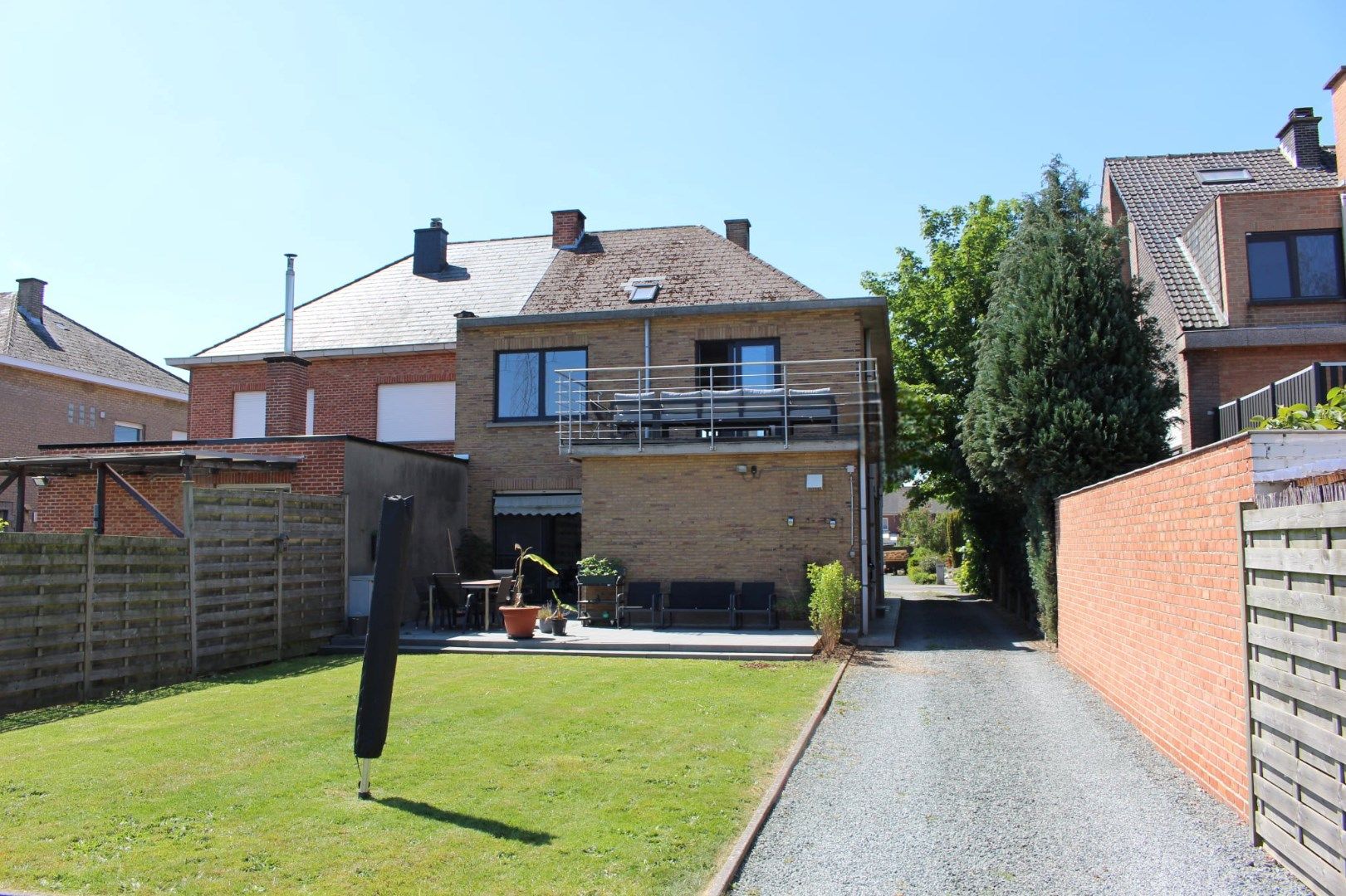 Appartement met 2 slaapkamers en terras foto 2