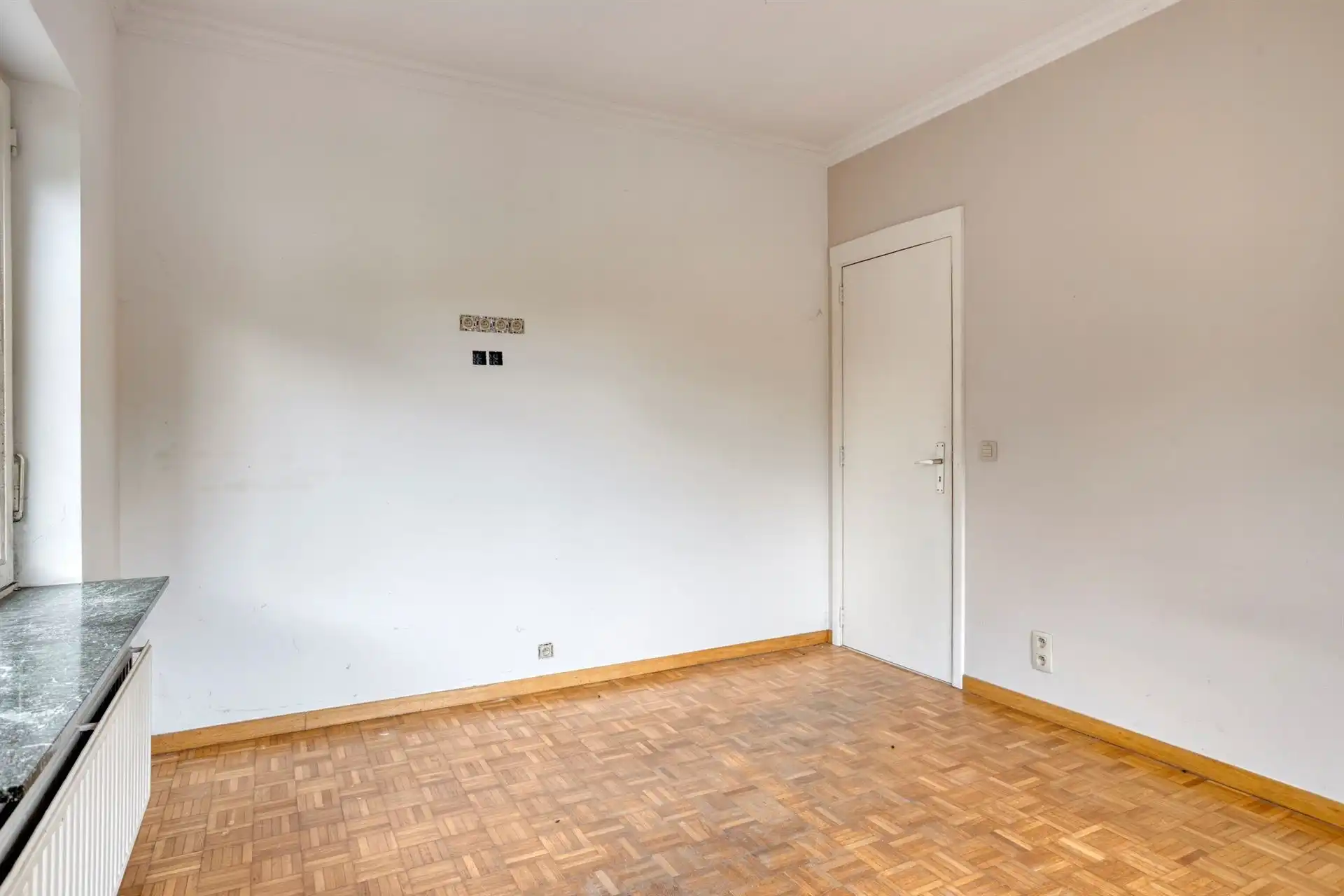 Klassieke villa met enorm potentieel in rustige wijk foto 16