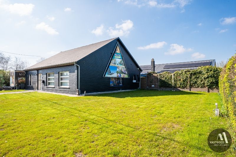 Hoofdfoto van de publicatie: Woning & loods