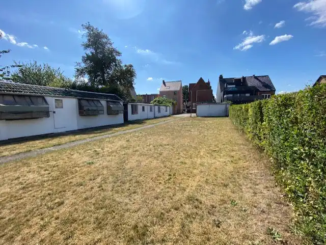 Te renoveren art deco woning met tuin op 900m² foto 27