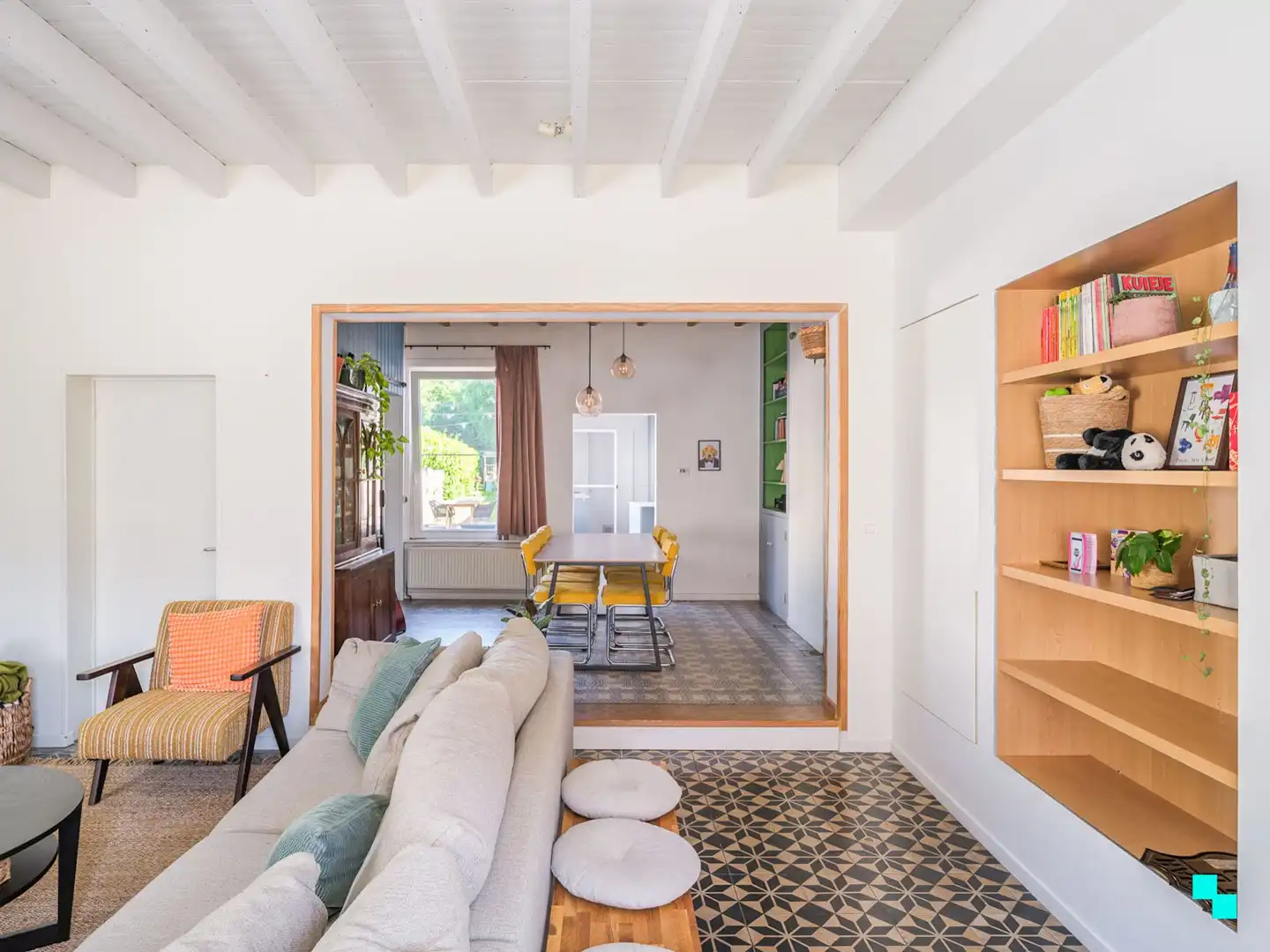 Charmante woning te Balegem dorp met prachtige tuin foto 3
