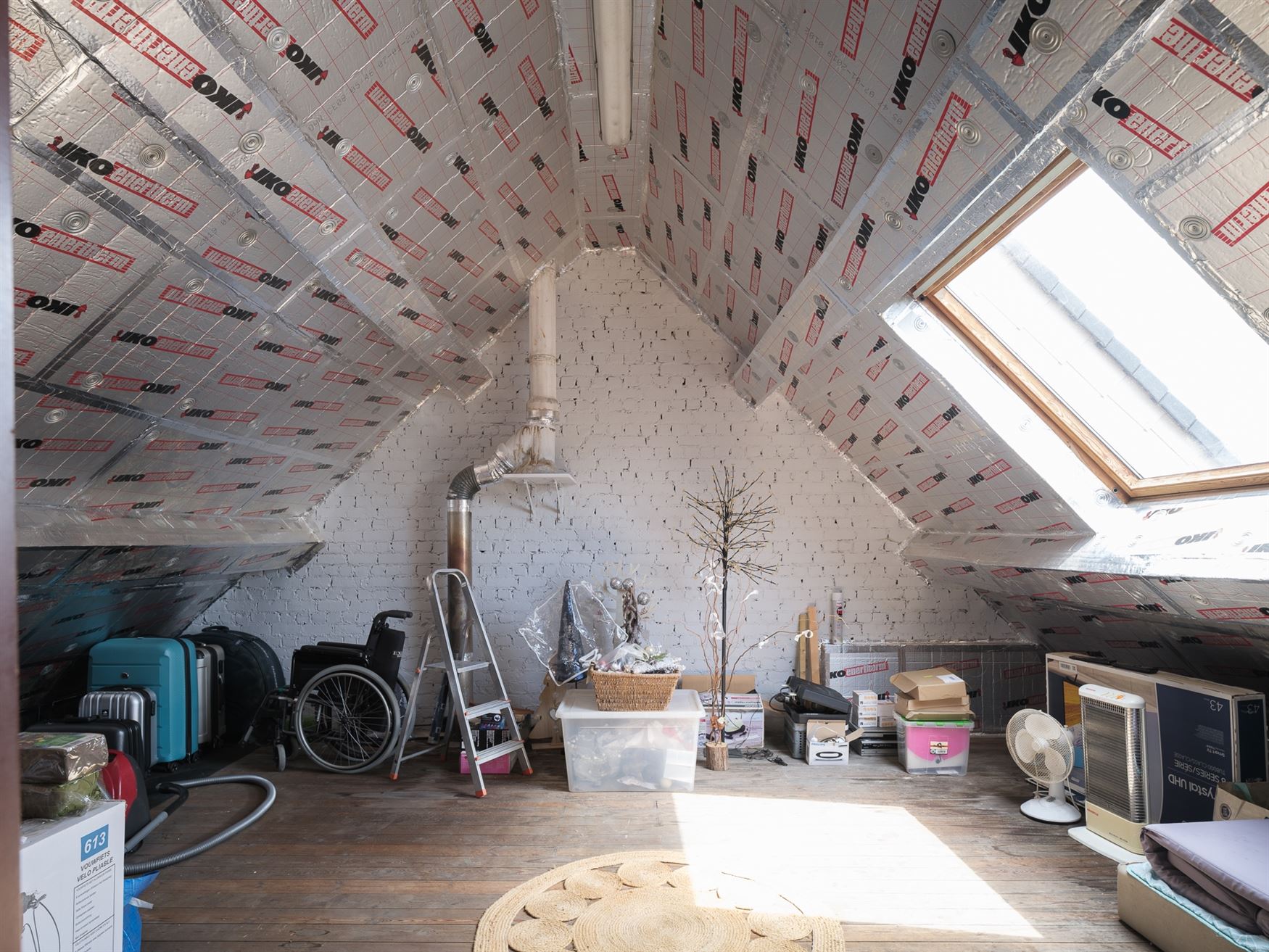 Ruime woning met karkater en zonnige tuin foto 22