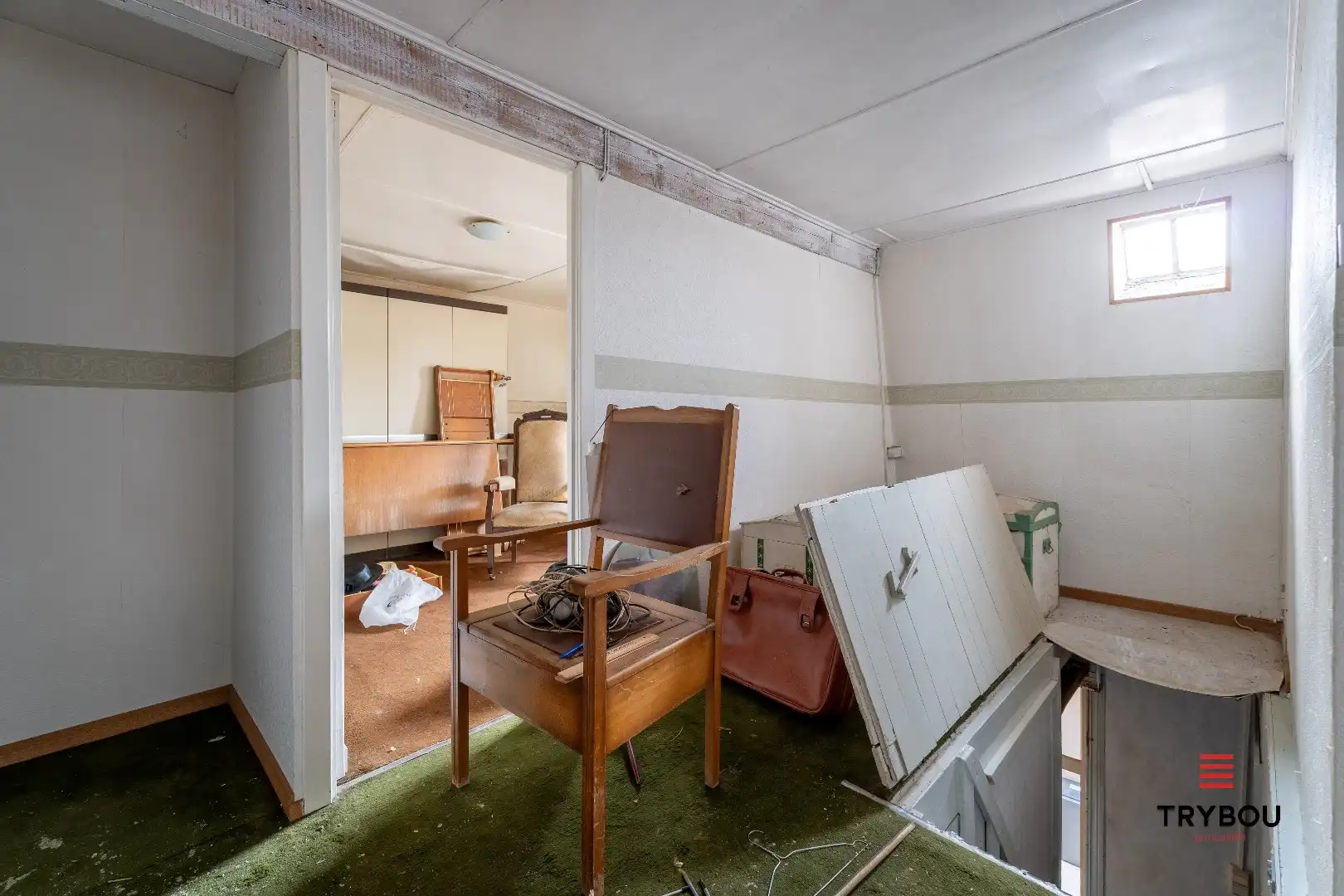 Ruime woning met winkelruimte, loods (optioneel) en garage  foto 18