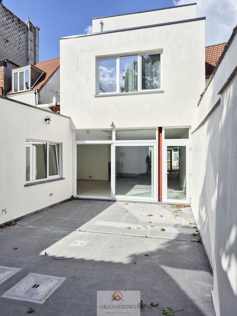 Handelspand (105 m²)  met tuin (40 m²) Muidepoort! foto 4