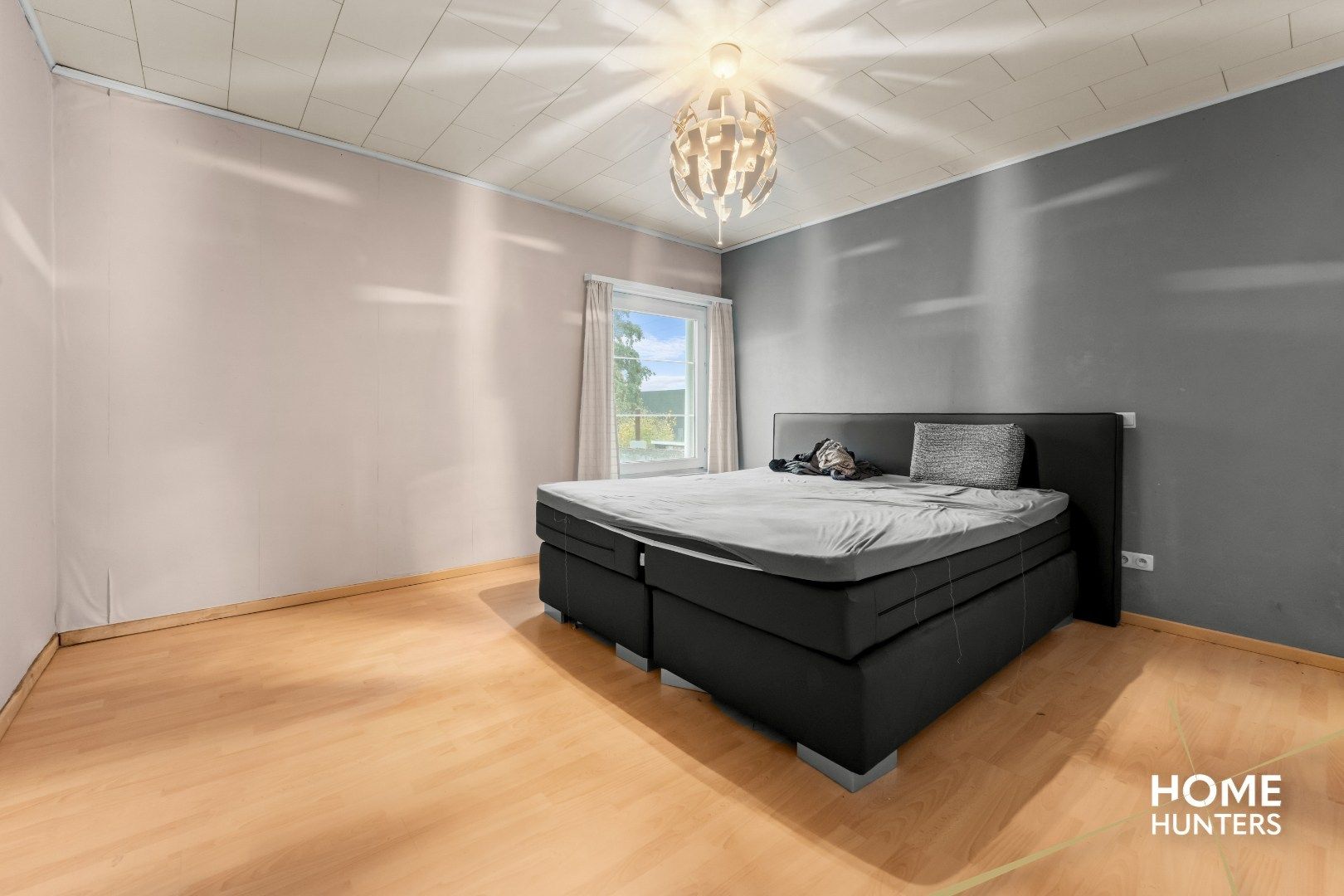 Charmante, op te frissen rijwoning met ruime tuin en 3 slaapkamers foto 16