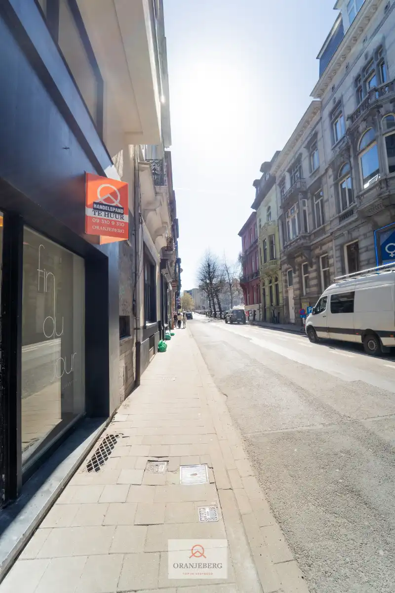 TOP gelegen handelspand foto 18