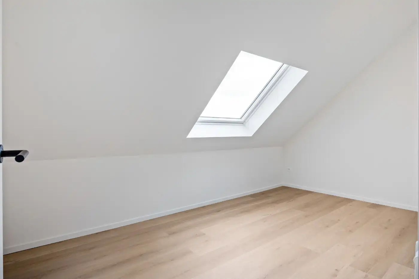 Volledig gerenoveerde, instapklare woning met 3 slpk. en grote tuin foto 22
