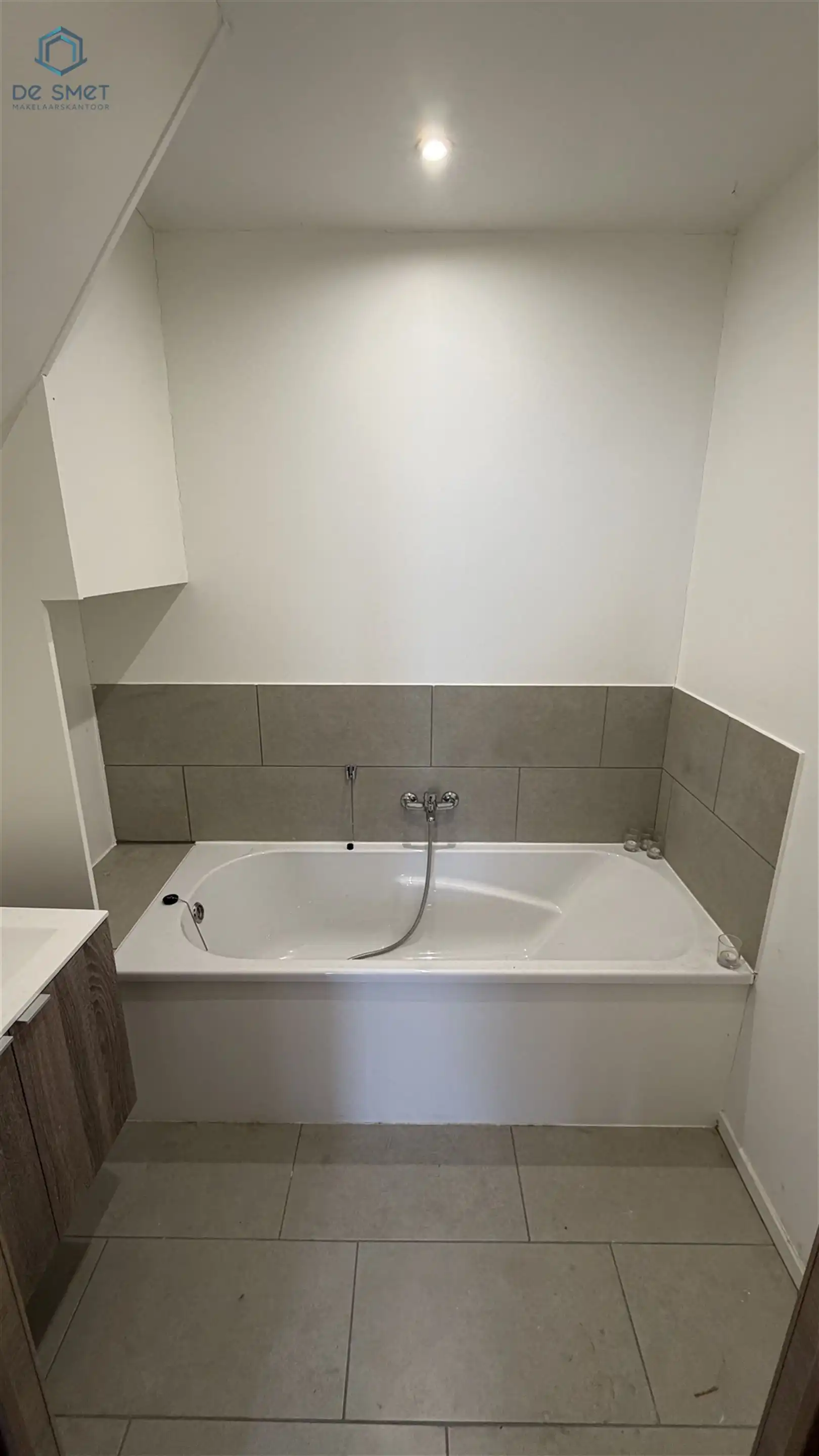 Te renoveren woning met tal van mogelijkheden in rustige buurt te Schendelbeke foto 12