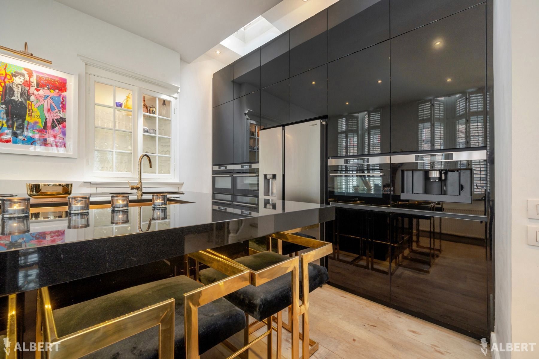 Luxueus gerenoveerd herenhuis in hartje Brugge foto 10