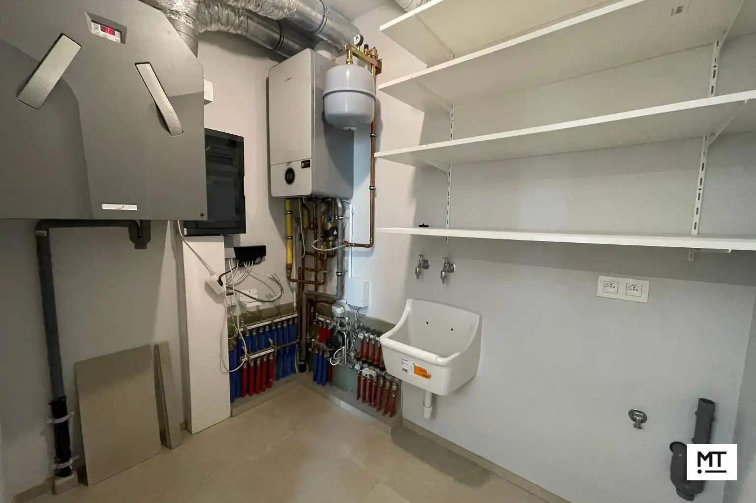 Ruim 2-slaapkamerappartement met dubbele terrassen en prachtig uitzicht foto 9
