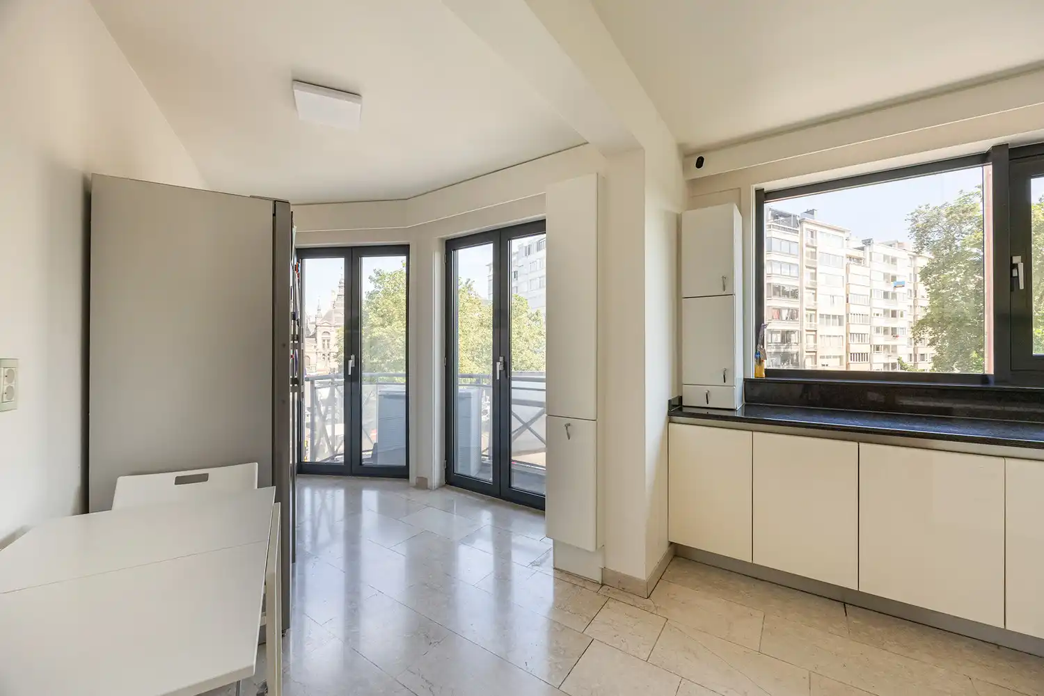 Royaal en energiezuinig hoekappartement (EPC B/260m²) met 4 slaapkamers, 3 badkamers op gewilde locatie aan het Stadspark – optionele parkings foto 18