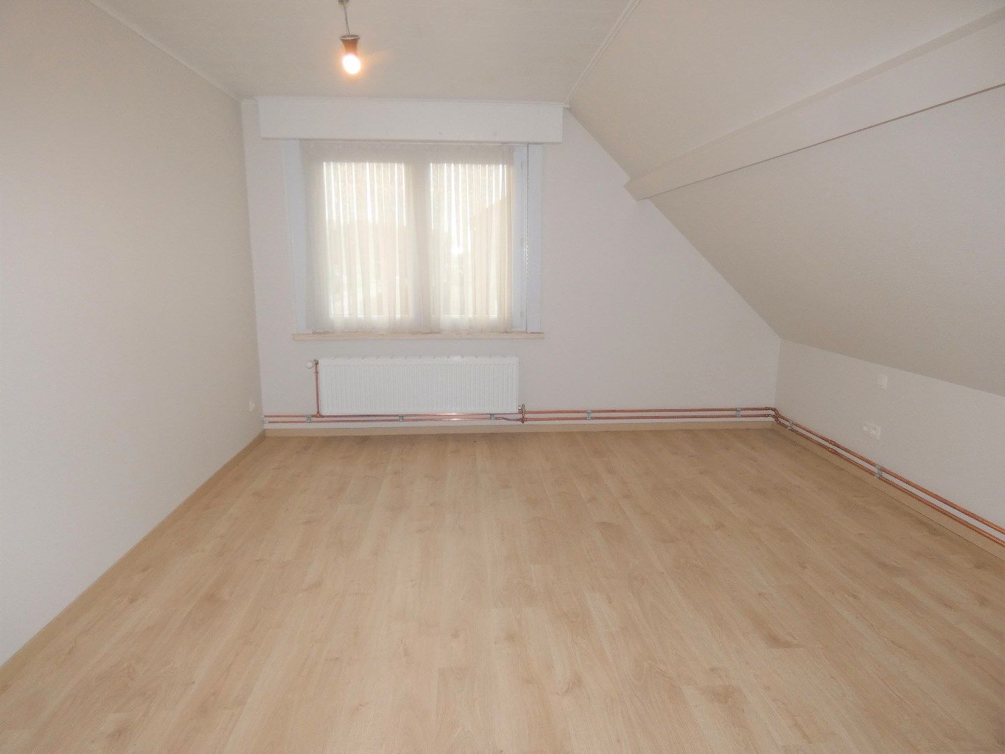 Gerenoveerde woning met 3 slpk, garage en tuin, Torhout. foto 18