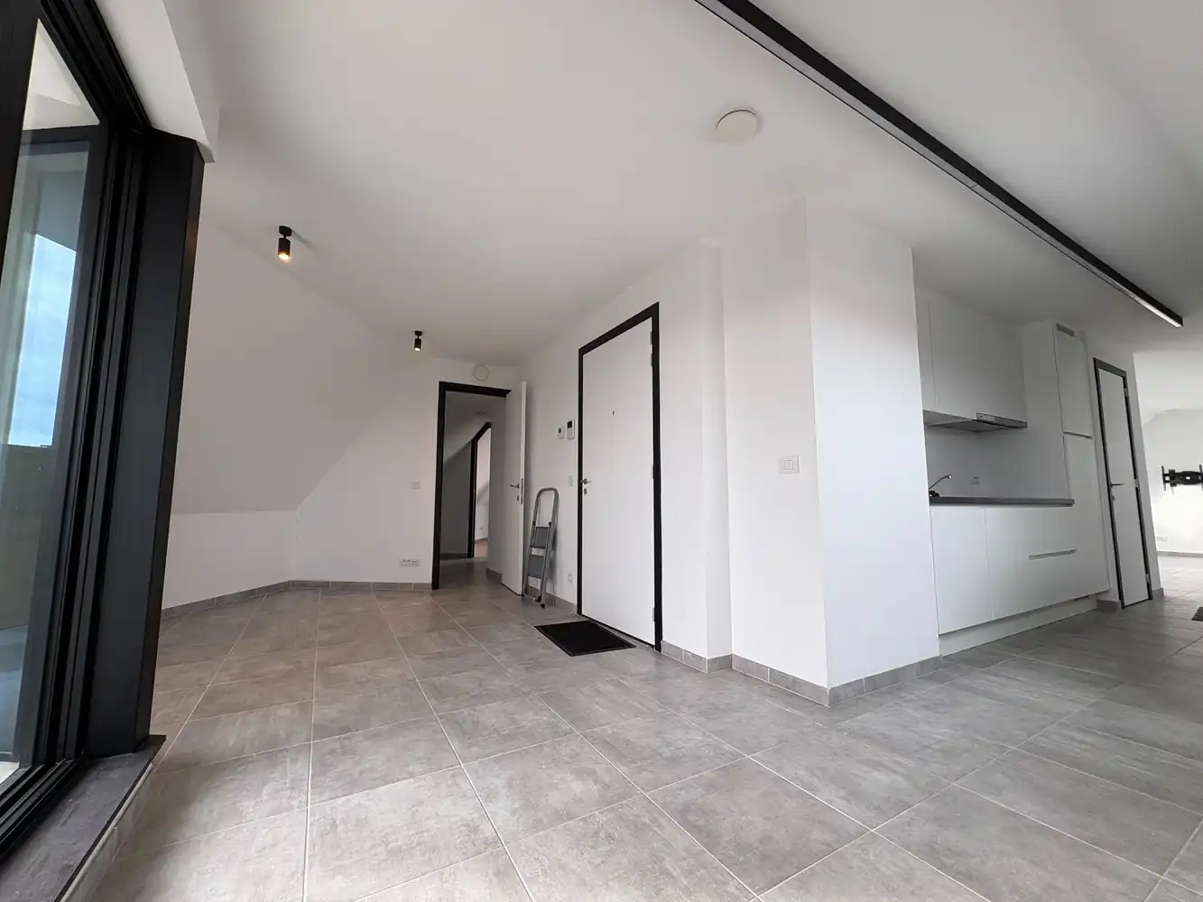 Modern dakappartement in het centrum van Torhout foto 2