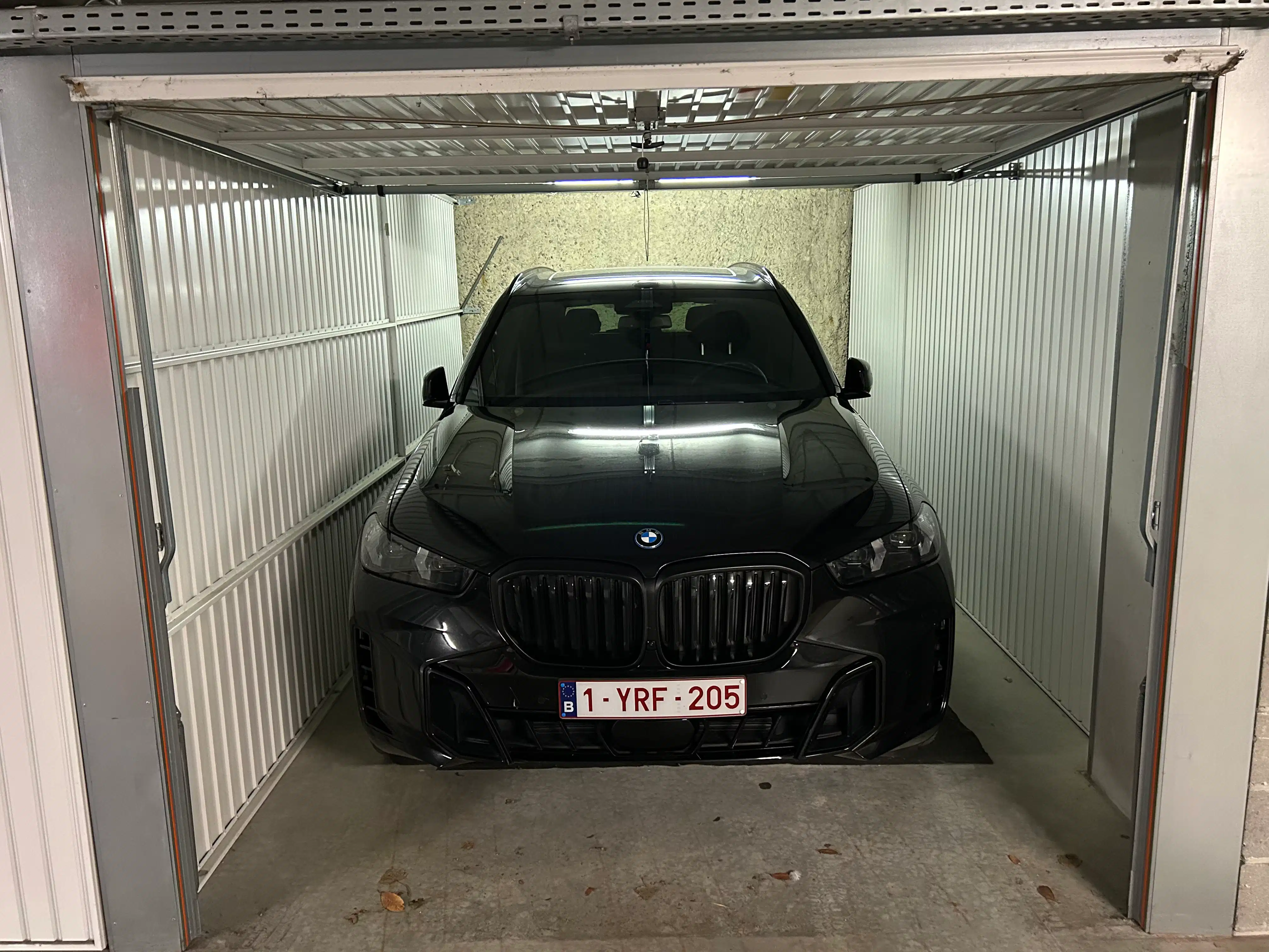 Gemakkelijk inrijbare garagebox in de Kustlaan foto 8