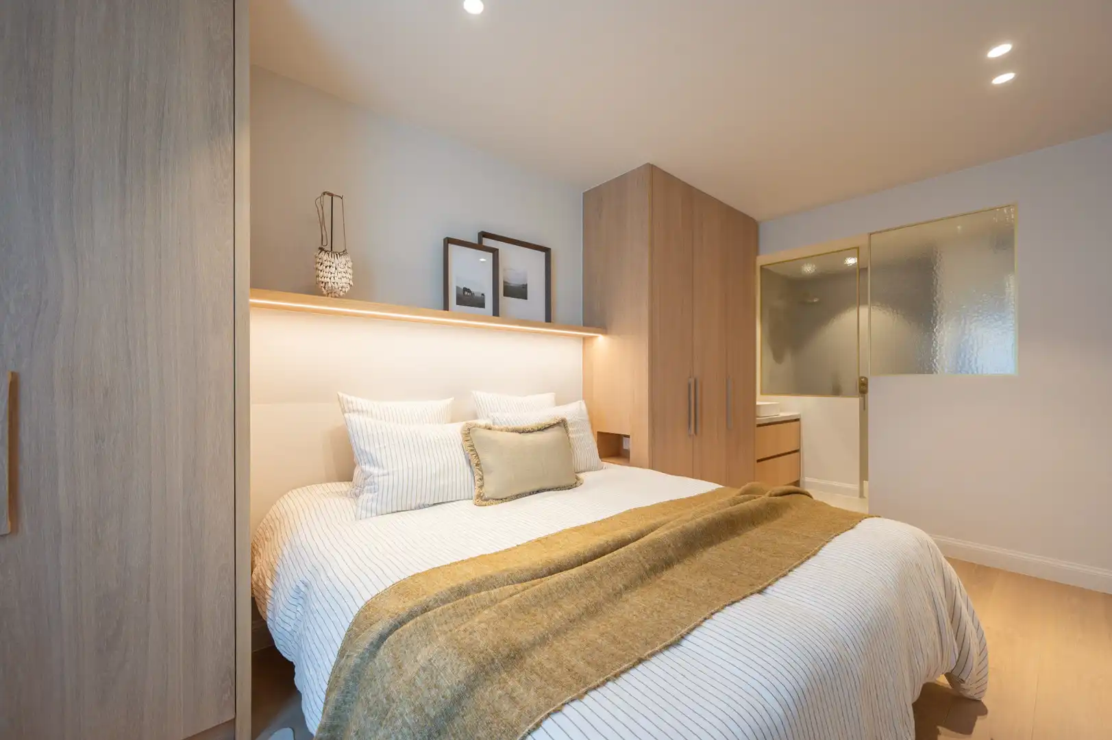 Prachtig hoekappartement met frontaal zeezicht op de Zeedijk-Het Zoute foto 17