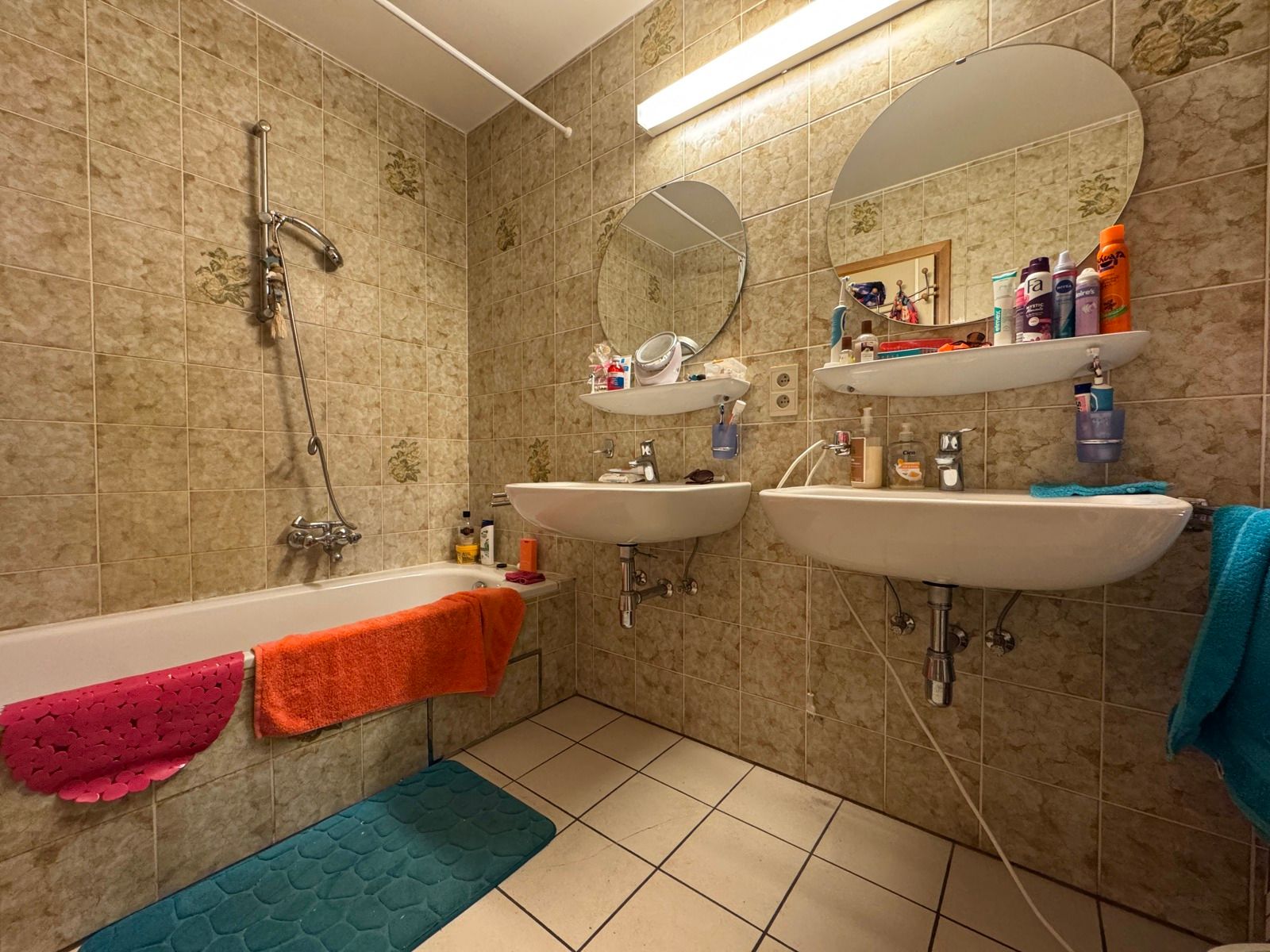 Gunstig gelegen appartement met 2 slaapkamers en staanplaats foto 8