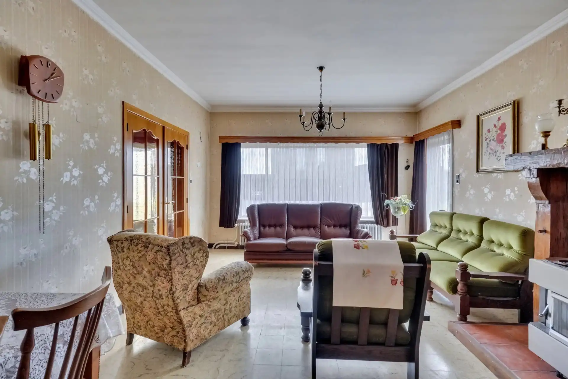 Ruime woning met 3 slaapkamers op perceel van 856 m² foto 4
