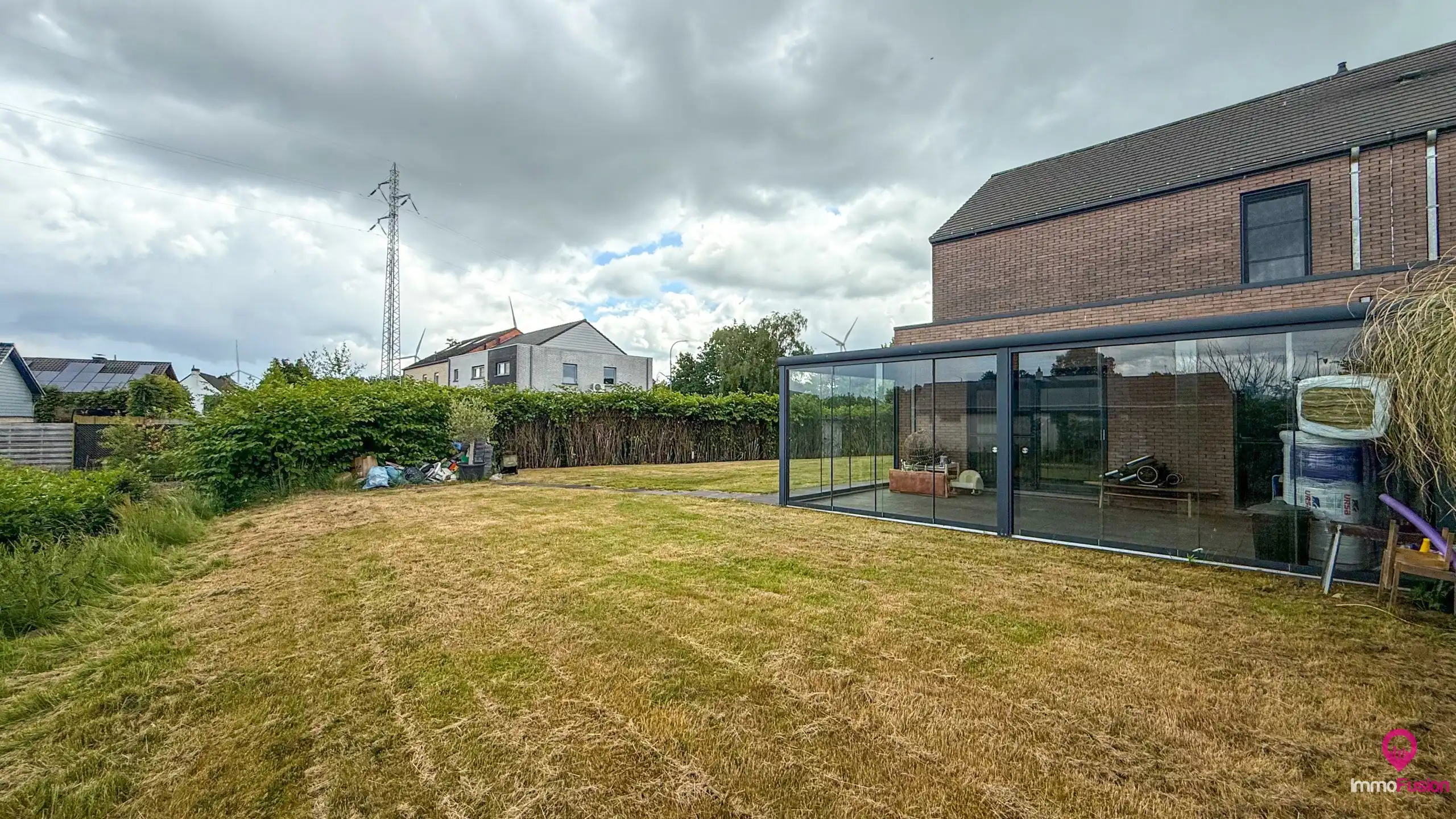 Recente halfopen woning met 3slpks, veranda en ruime tuin! foto 41