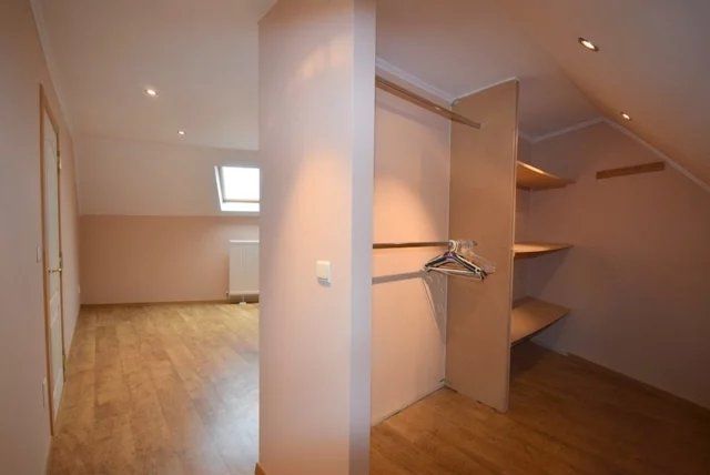 Appartement met twee slaapkamers en terras foto 18