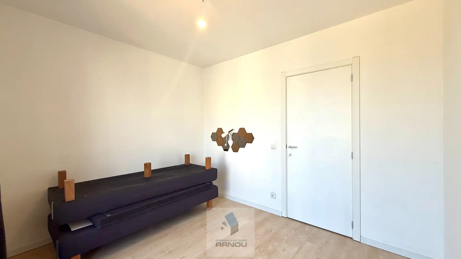 Wonen aan de Leie: 2-slaapkamerappartement in hartje Deinze foto 11