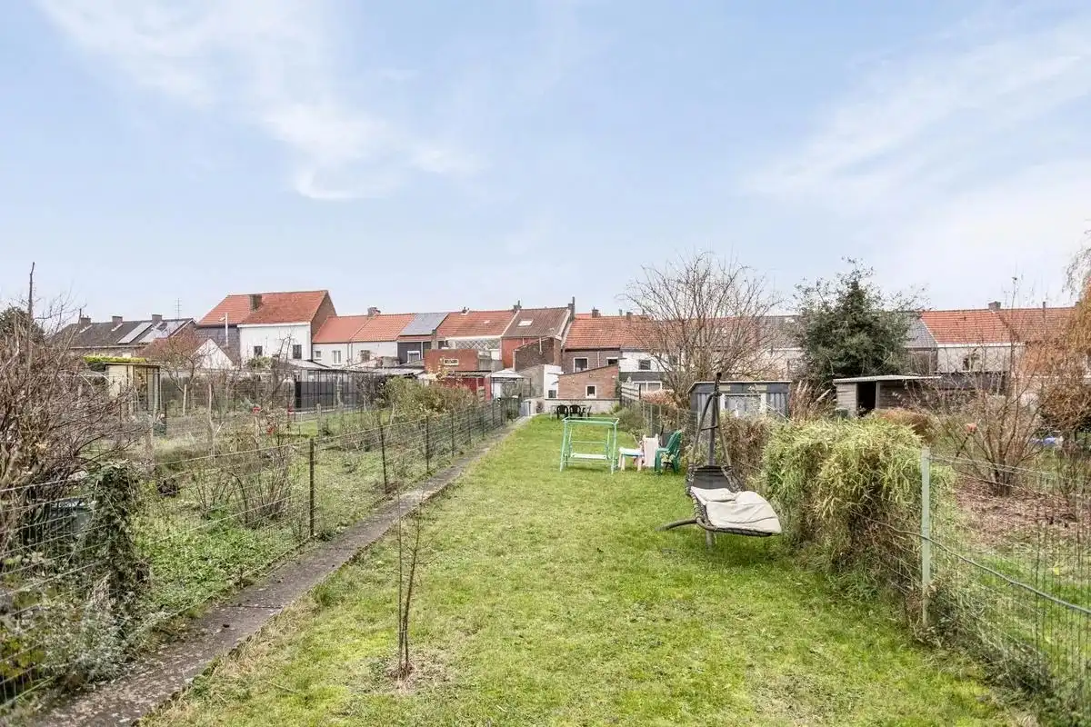 Ruime gezinswoning op goede ligging foto 26