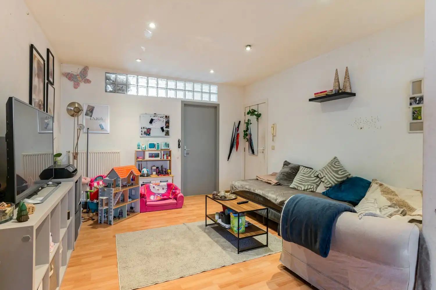 Huis met 2 units in Deurne! foto 3