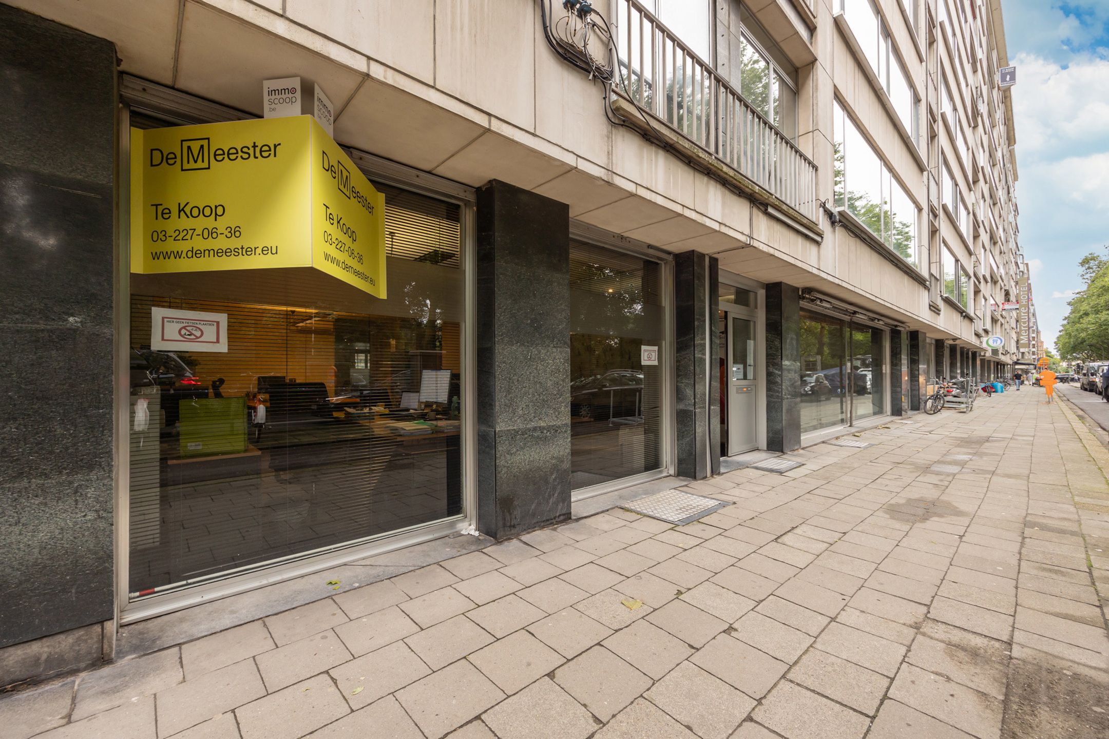 ANTWERPEN - Commerciële ruimte op centrale ligging foto {{pictureIndex}}