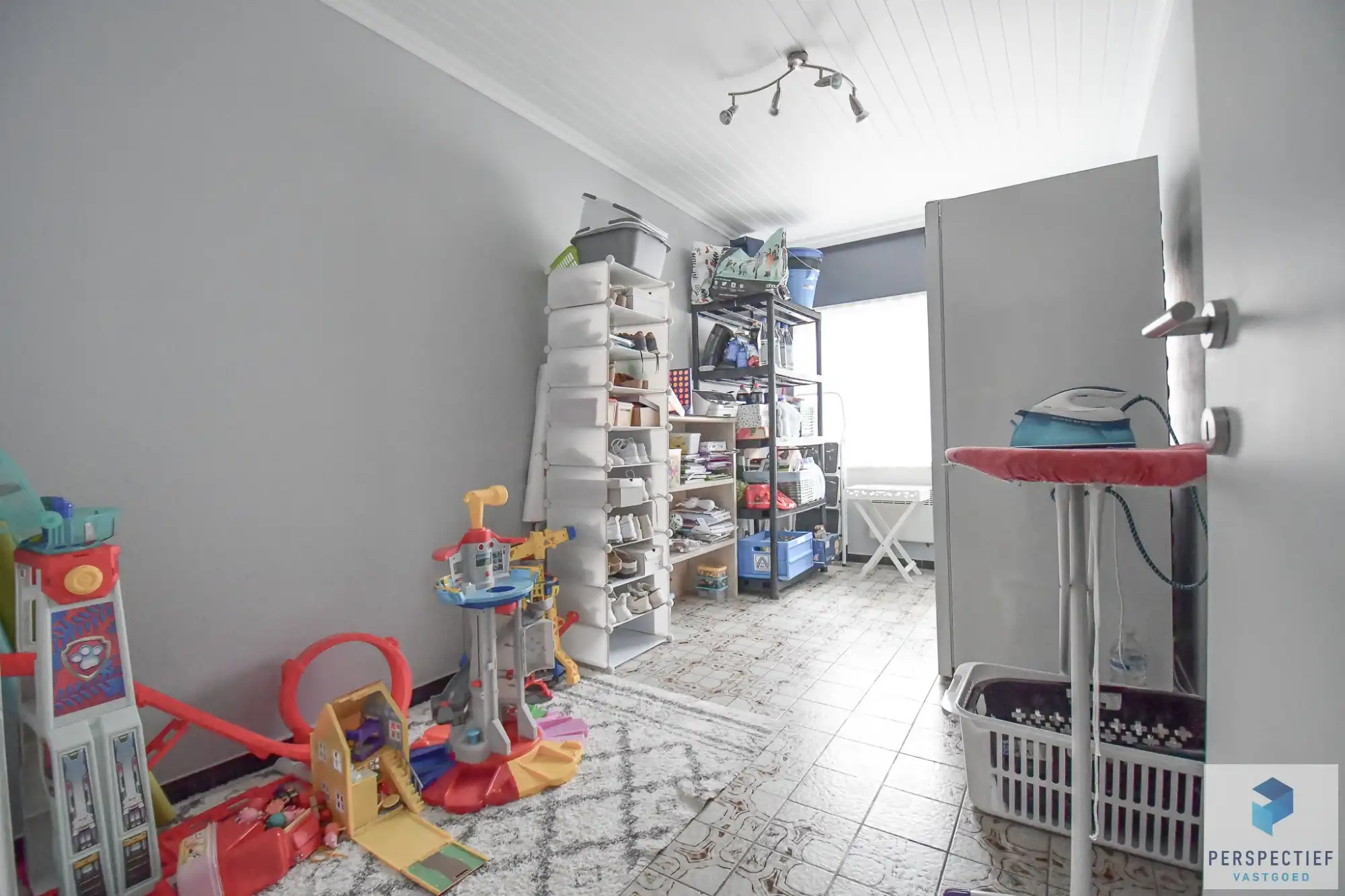 UITSTEKEND GELEGEN GELIJKVLOERSE WONING met 4 slaapkamers en tuin foto 17