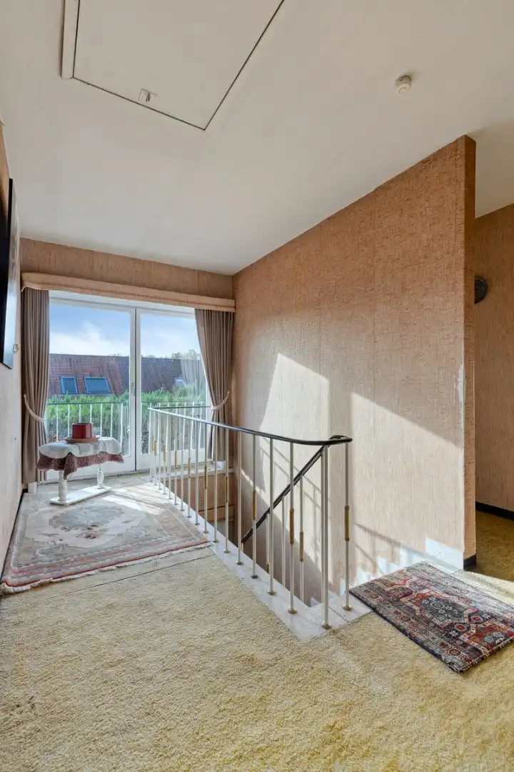 Solide woning op mooi perceel van 11a 10ca foto 7