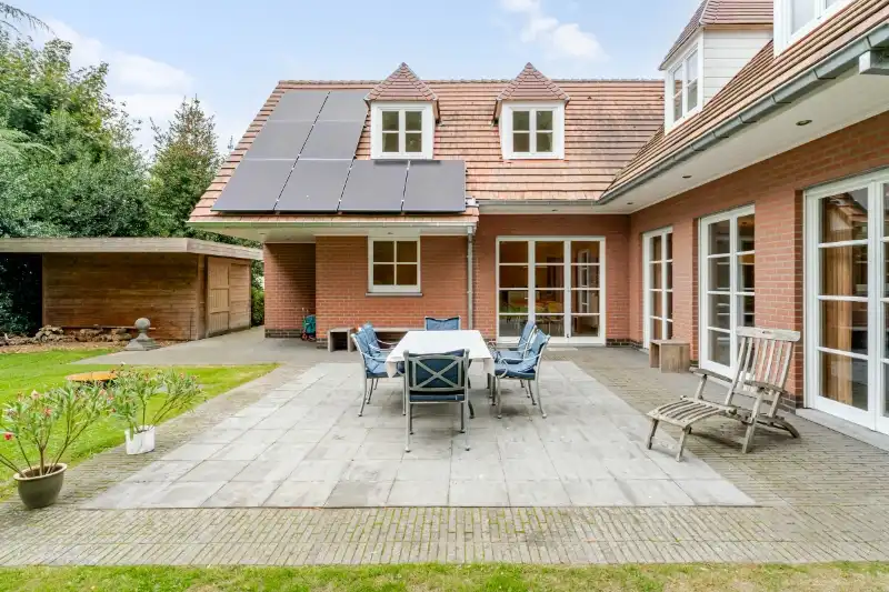 Ruime villa in de Roeselaarse stadsrand foto 23