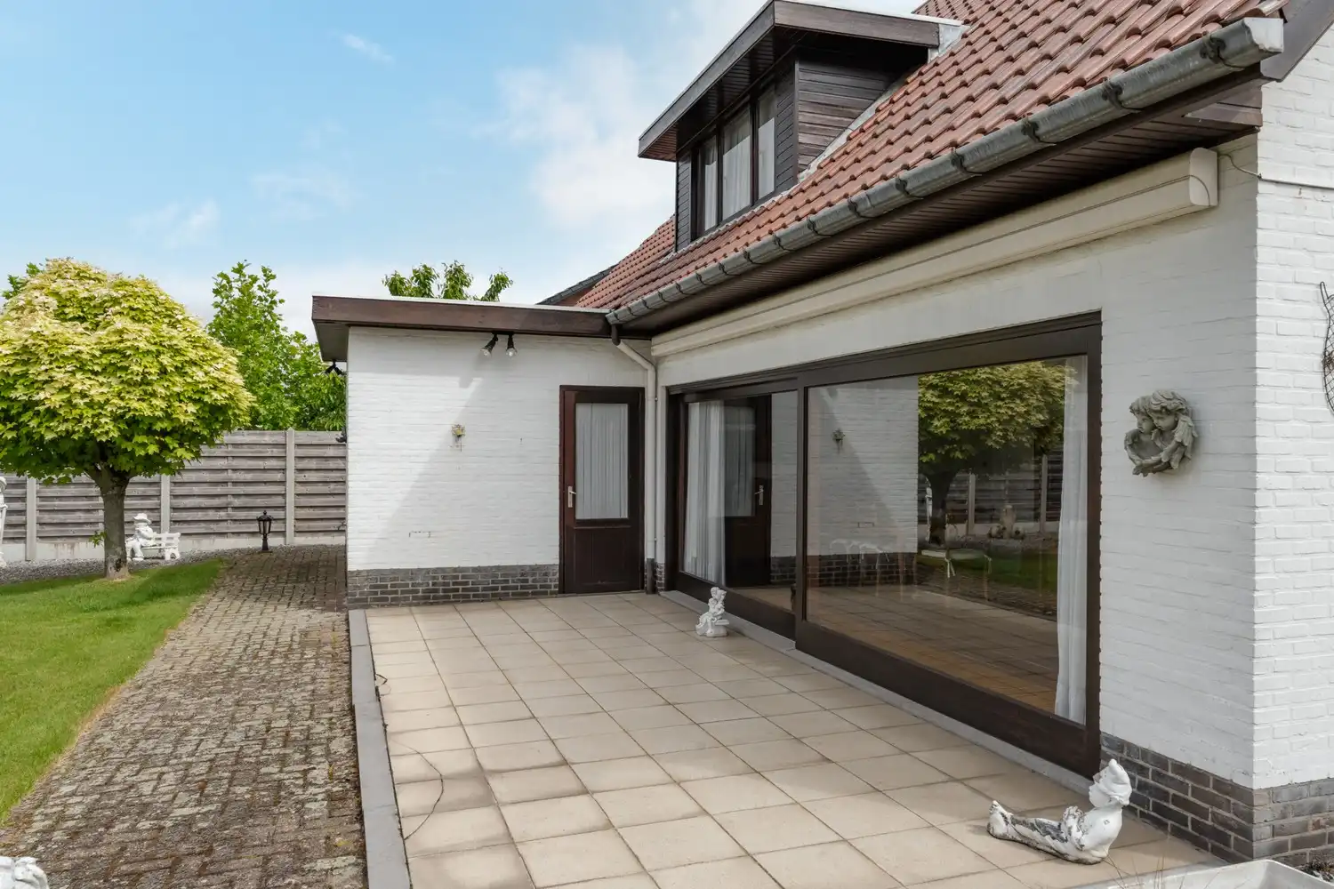 Charmante op te frissen woning van 187 m² op een toplocatie in Pelt! foto 41
