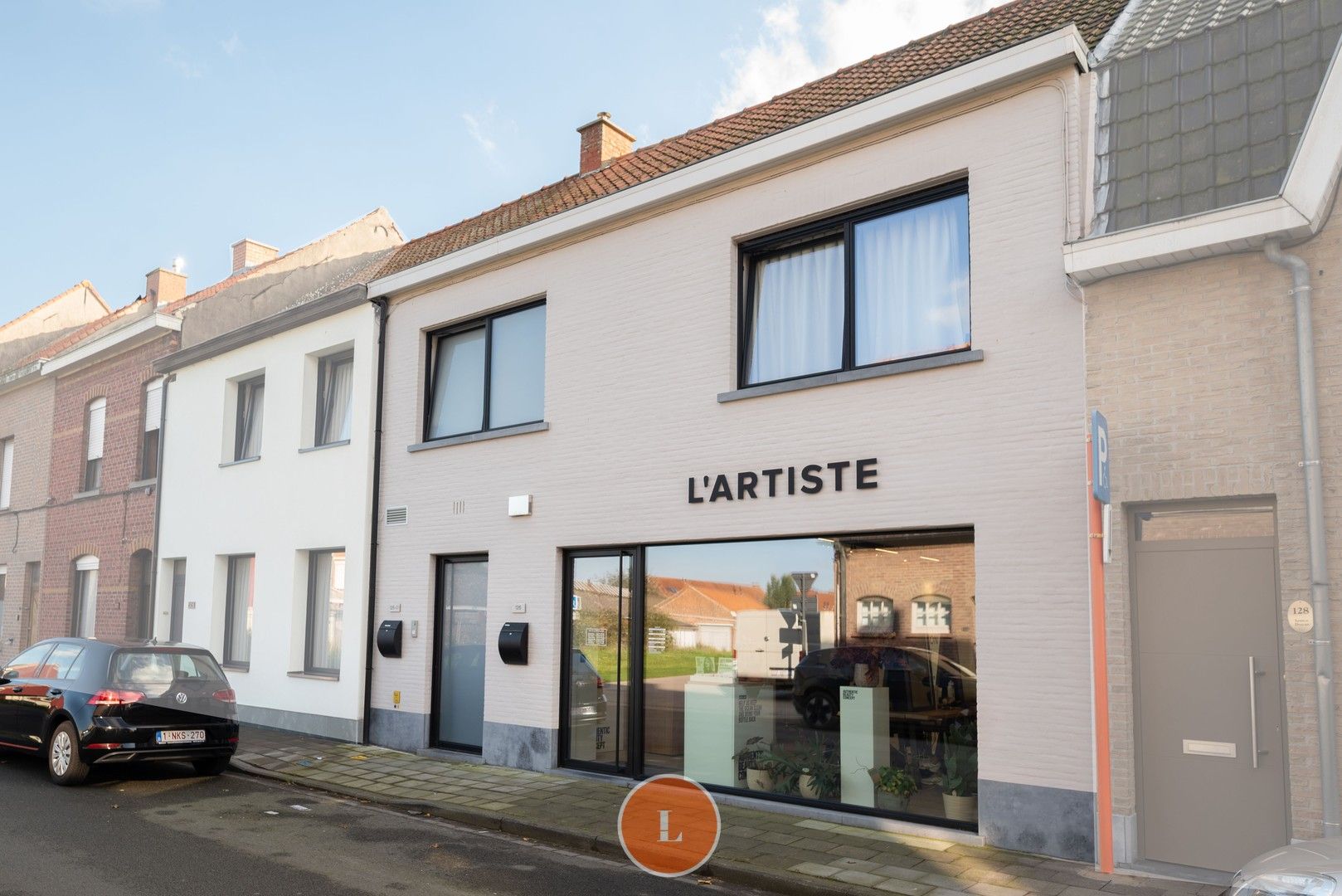 Handelspand met duplex appartement in Menen foto {{pictureIndex}}