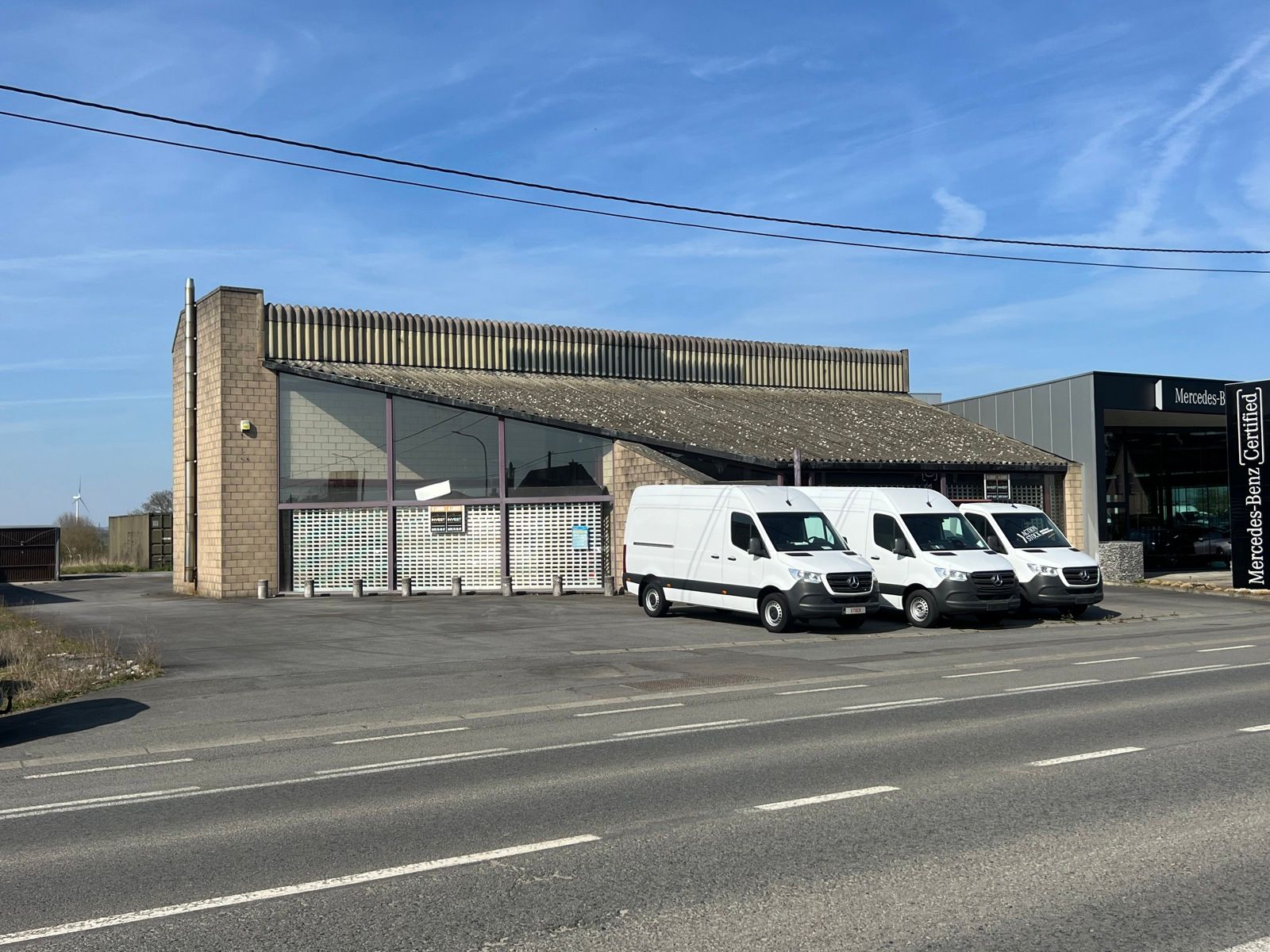 Commercieel pand te huur te Aat. foto {{pictureIndex}}