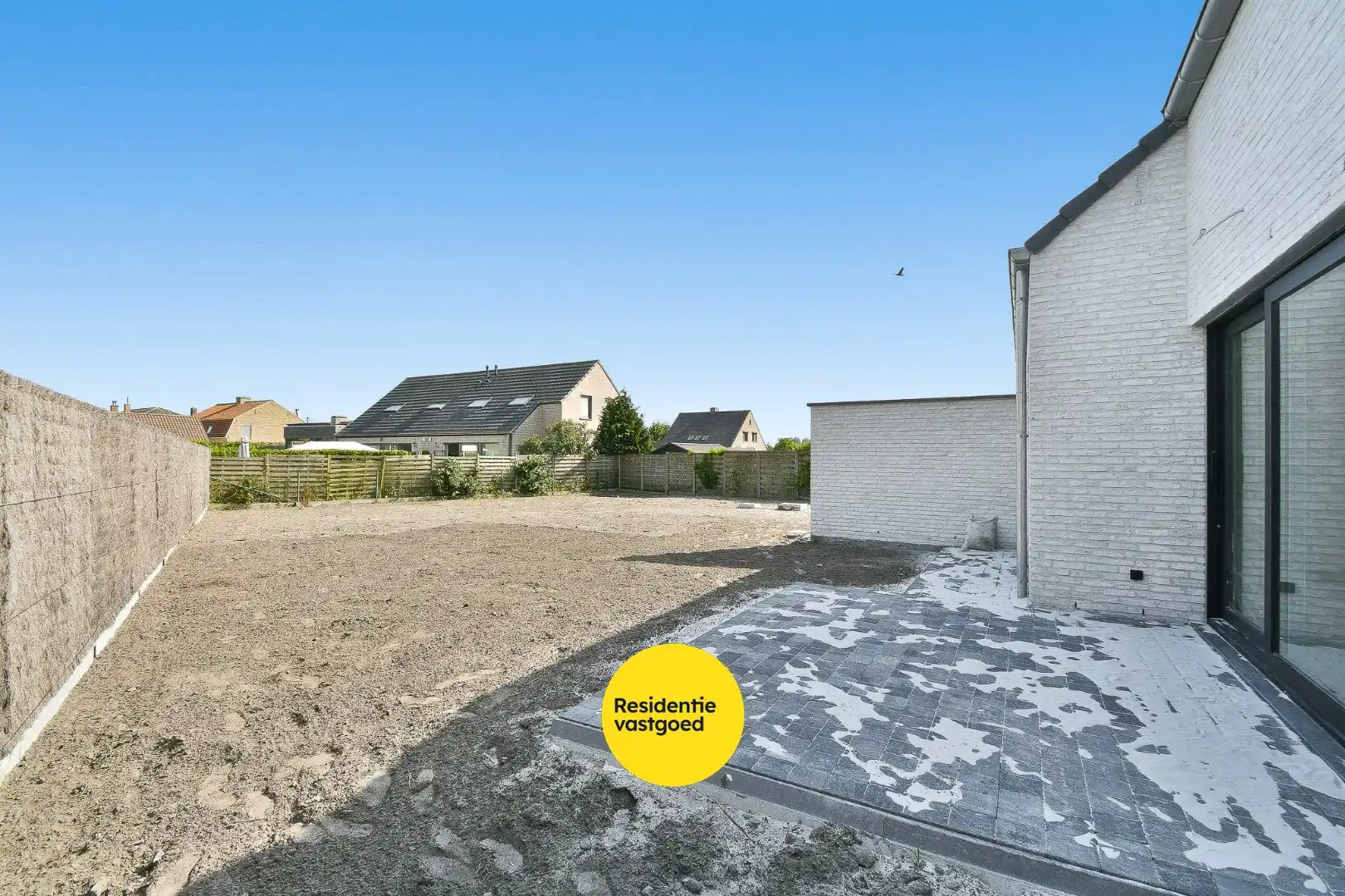 Nieuwbouwwoning op rustige locatie met 3 slaapkamers foto 3