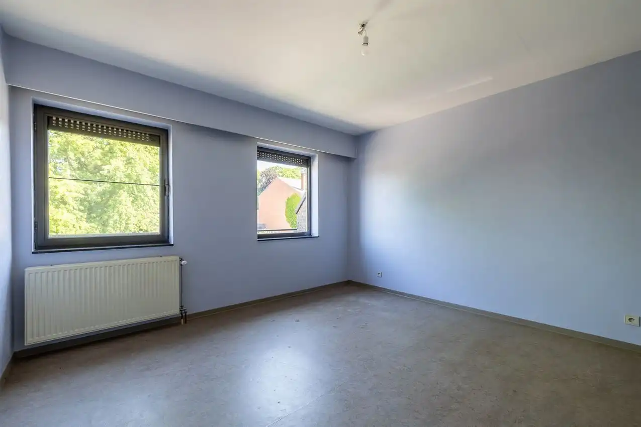 Appartement met twee slaapkamer en terras nabij centrum foto 10