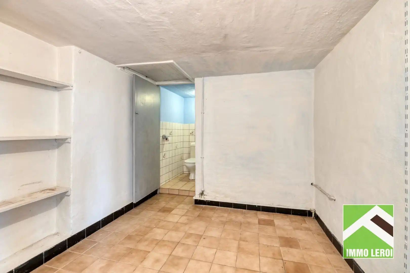 Landelijk gelegen woning met grote veranda en ruime tuin foto 10