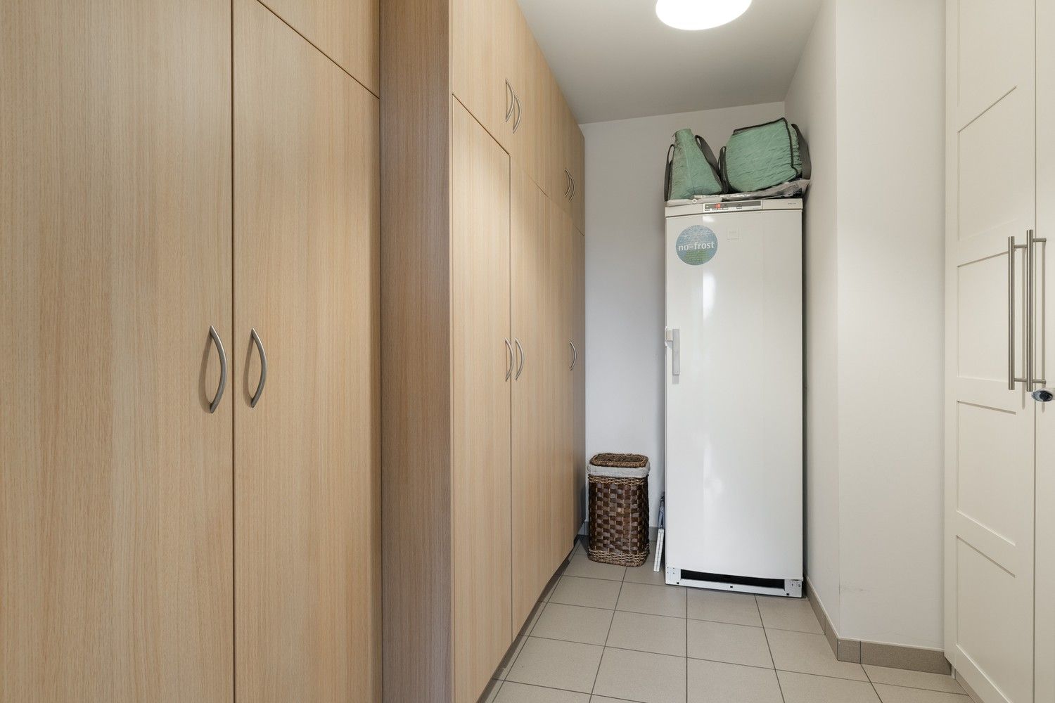 Ruim duplex appartement met 3 slaapkamers, staanplaats en berging te Pelt foto 15