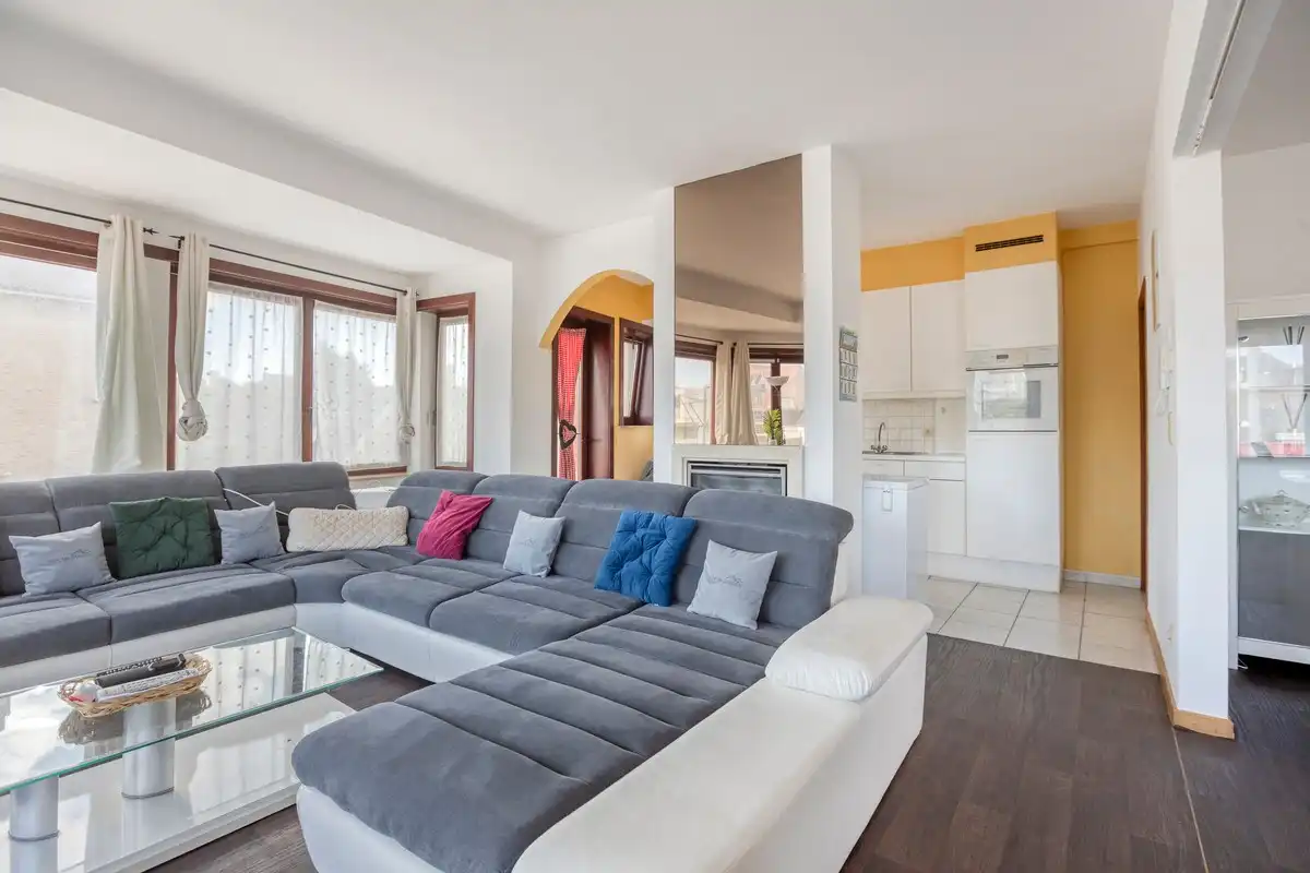 Ruim twee slaapkamer appartement nabij het hartje van Koksijde foto 4