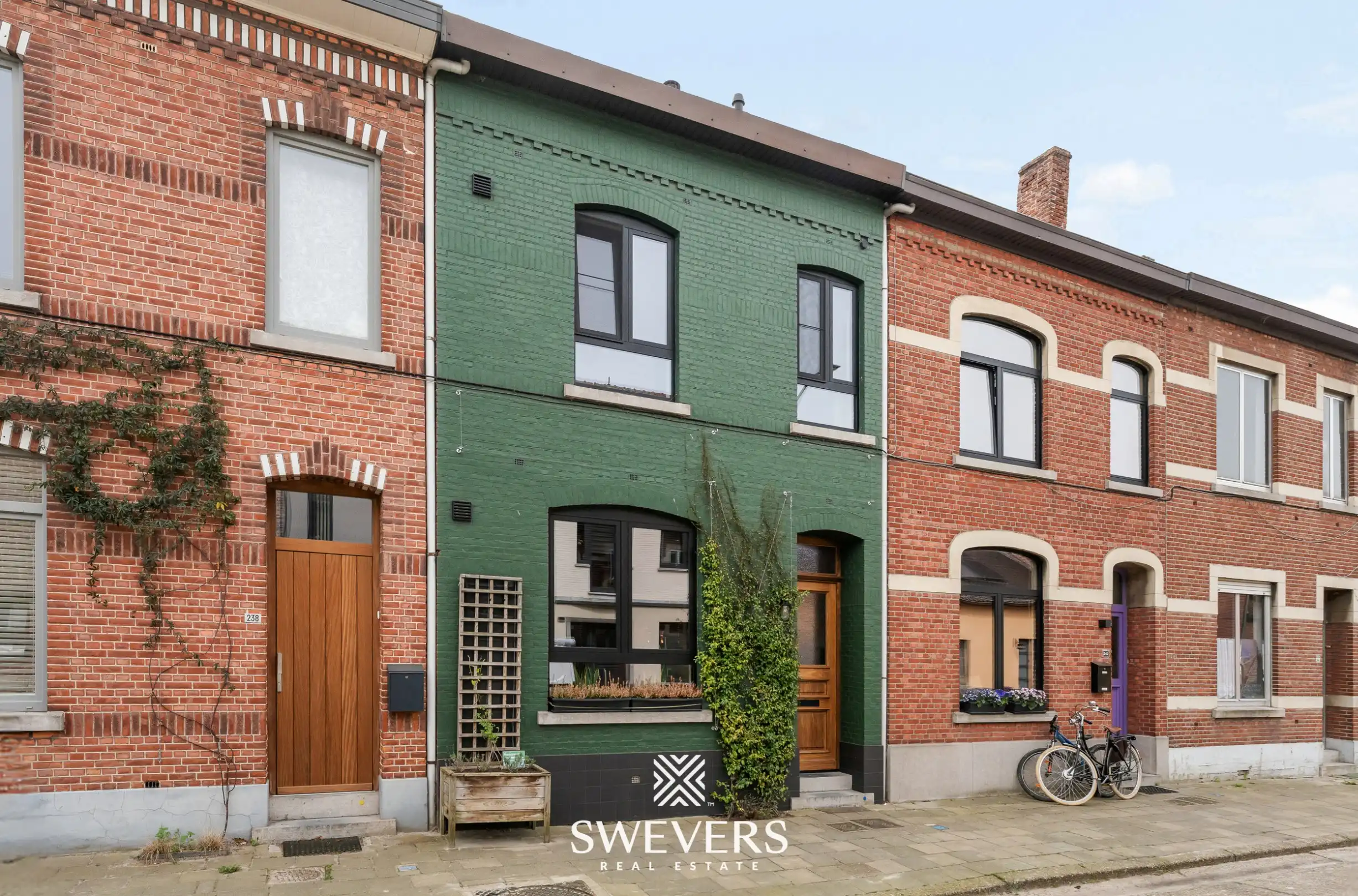 Knappe totaalrenovatie (EPC: A) met zonnige tuin en garage op topligging in Hasselt foto 12