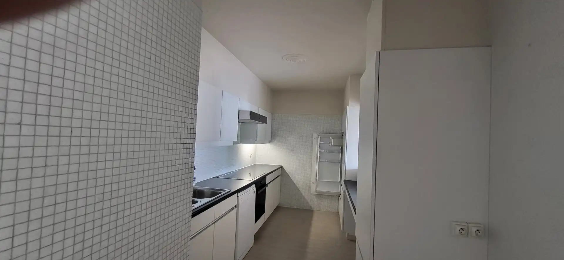 Volledig te renoveren appartement 121m² + 26m² terras. foto 4