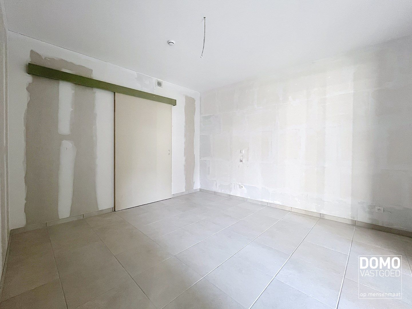 GOED GELEGEN SERVICEFLAT TE KOOP IN CENTRUM HASSELT foto 8