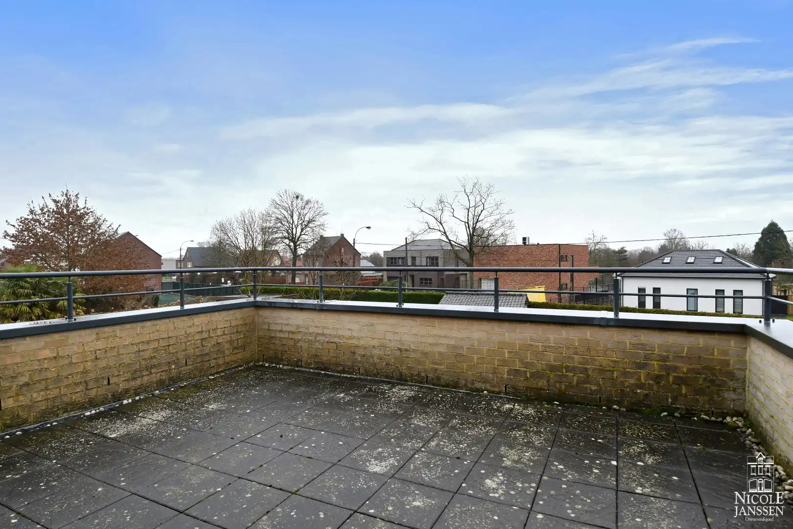 Luchtige en instapklare gezinswoning met 3 slaapkamers foto 15