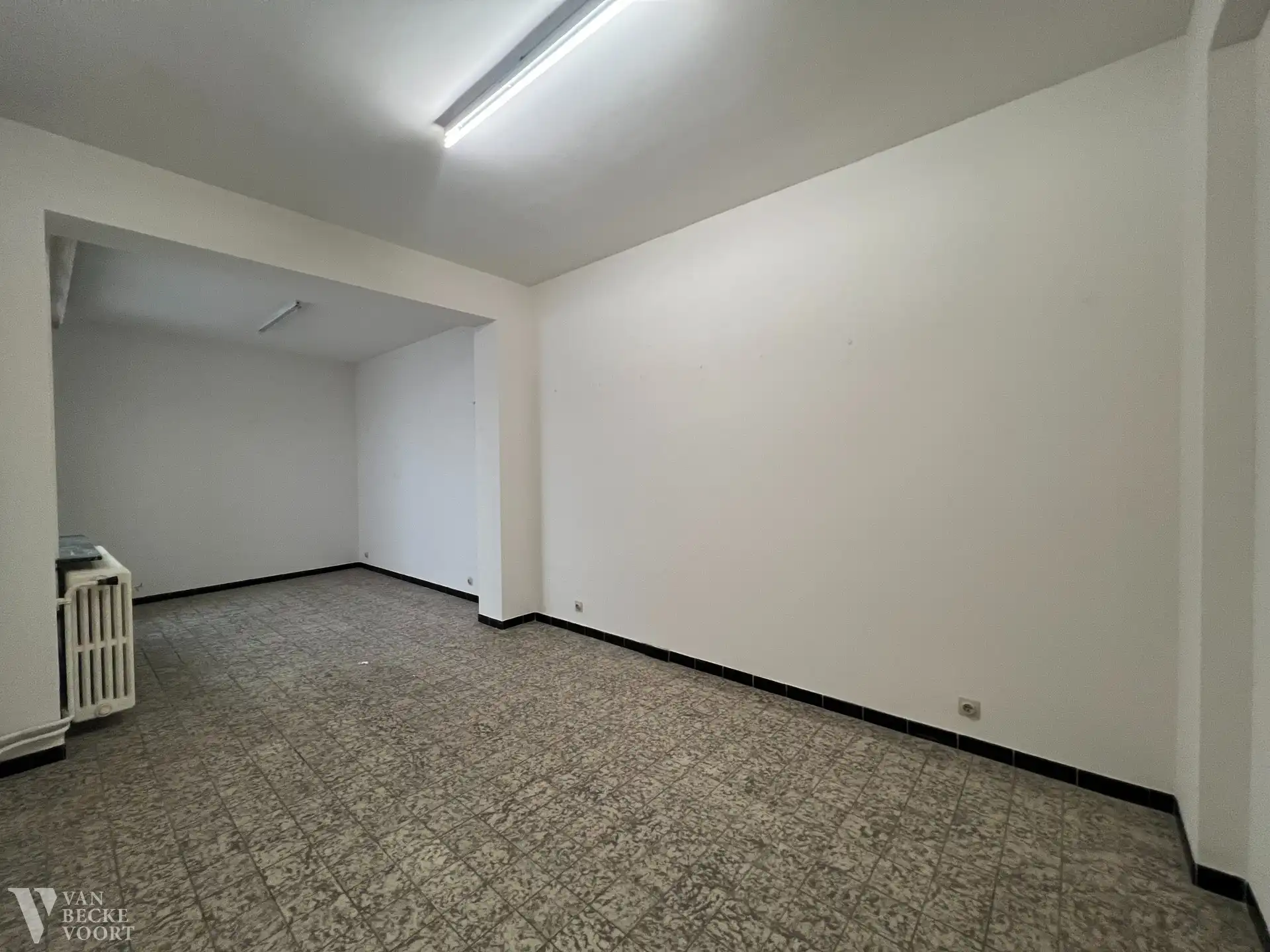 Handelsgelijkvloers 110m² foto 10