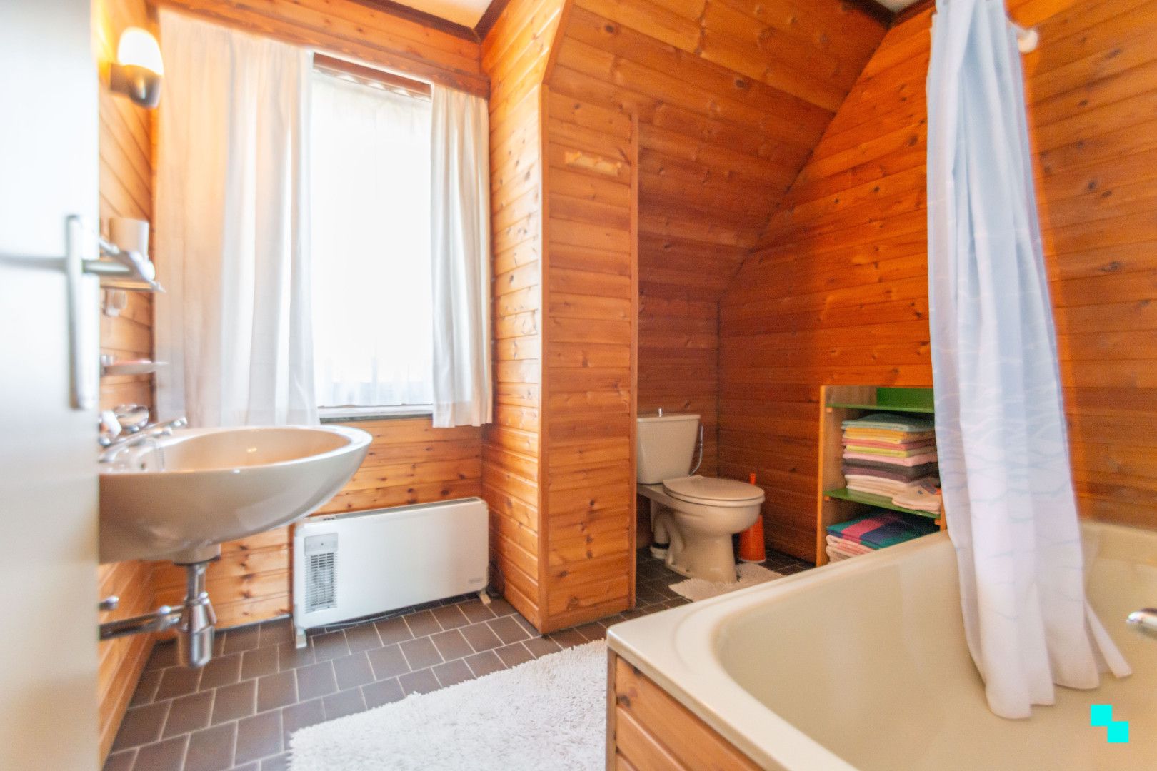 Op te frissen woonhuis met drie slaapkamers te Melle foto 12