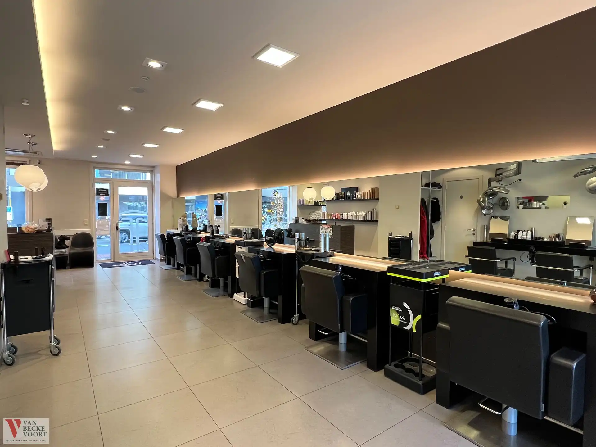 Handelsgelijkvloers 100m² foto 7